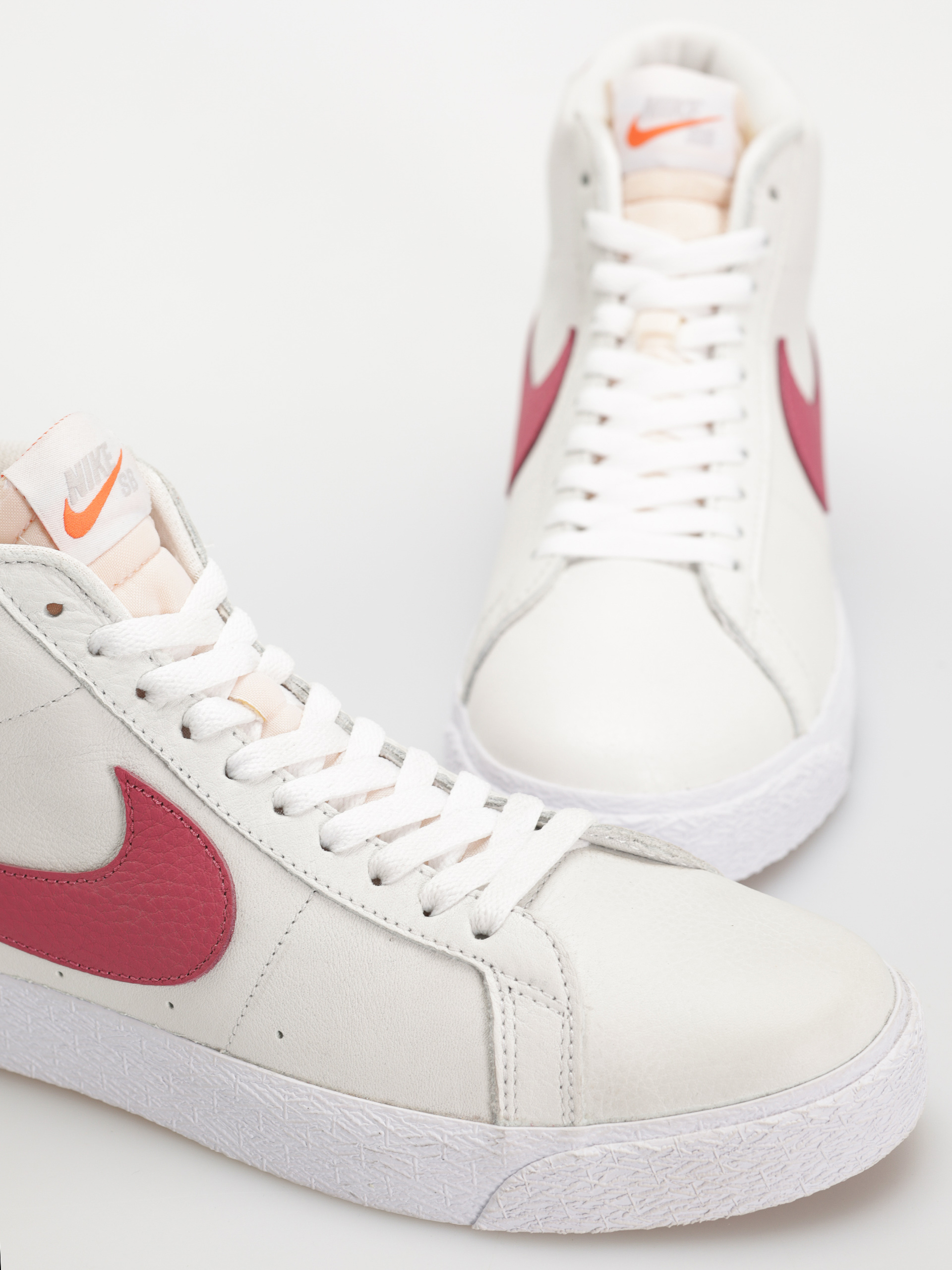 Nike SB Zoom Blazer Mid Iso Cipők (white/sweet beet white sweet beet)