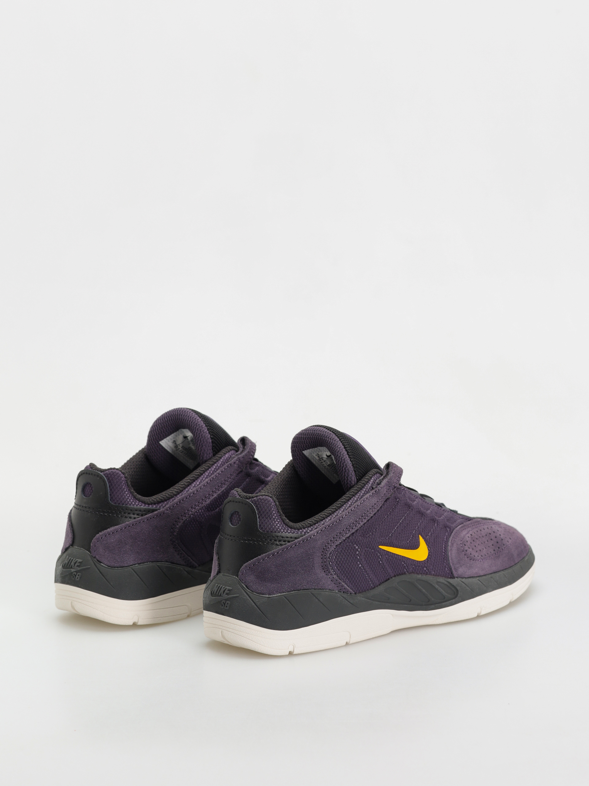 Nike SB Vertebrae Cipők (dark raisin/university gold black)