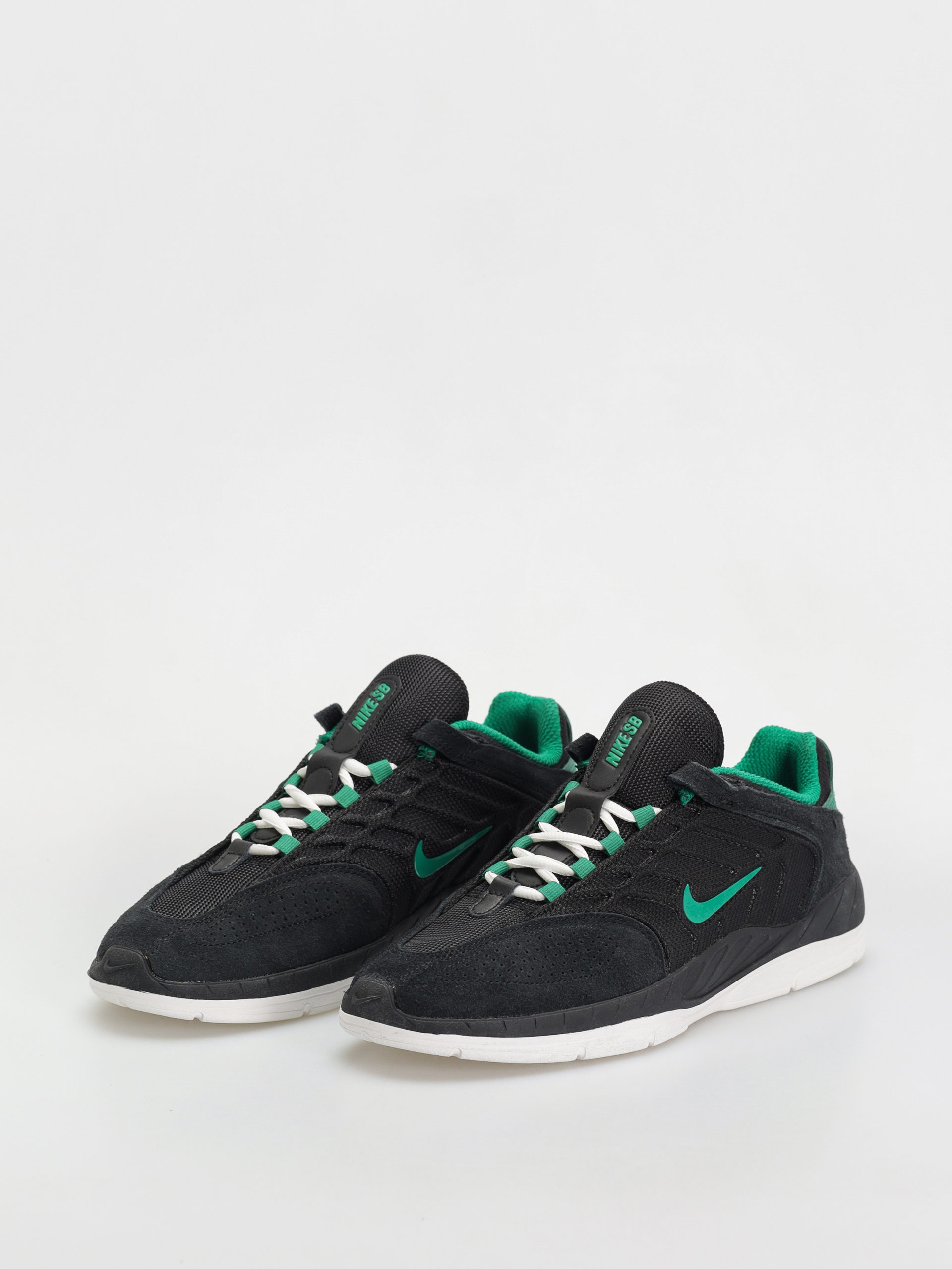 Nike SB Vertebrae Cipők (black/malachite black summit white)