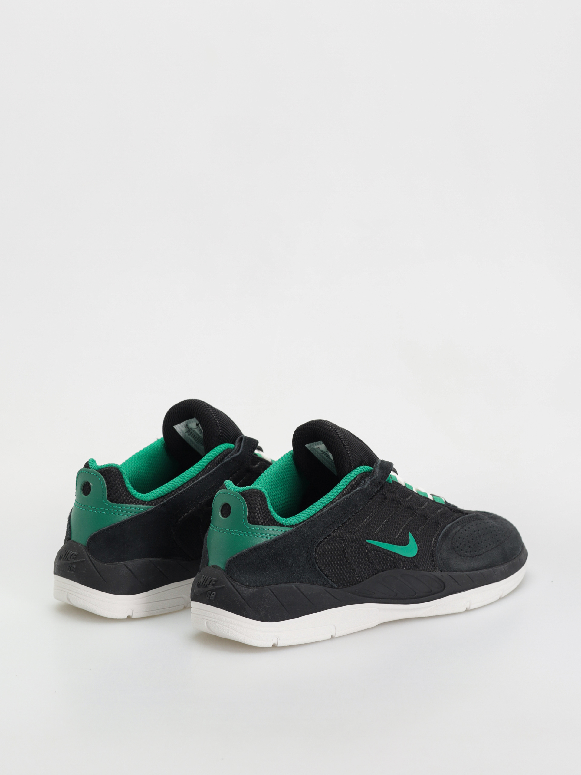 Nike SB Vertebrae Cipők (black/malachite black summit white)