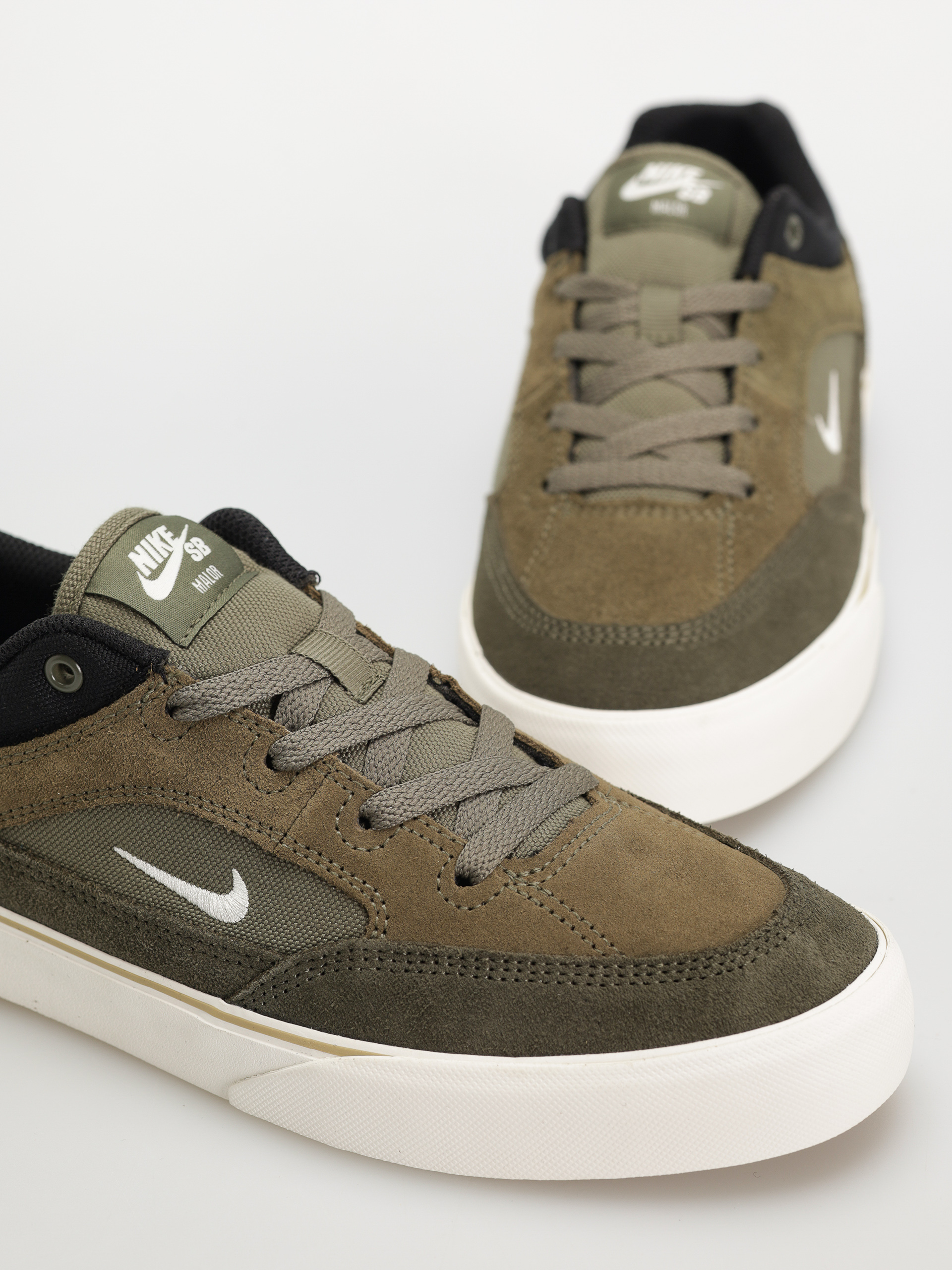 Nike SB Malor Cipők (medium olive/sail cargo khaki black)