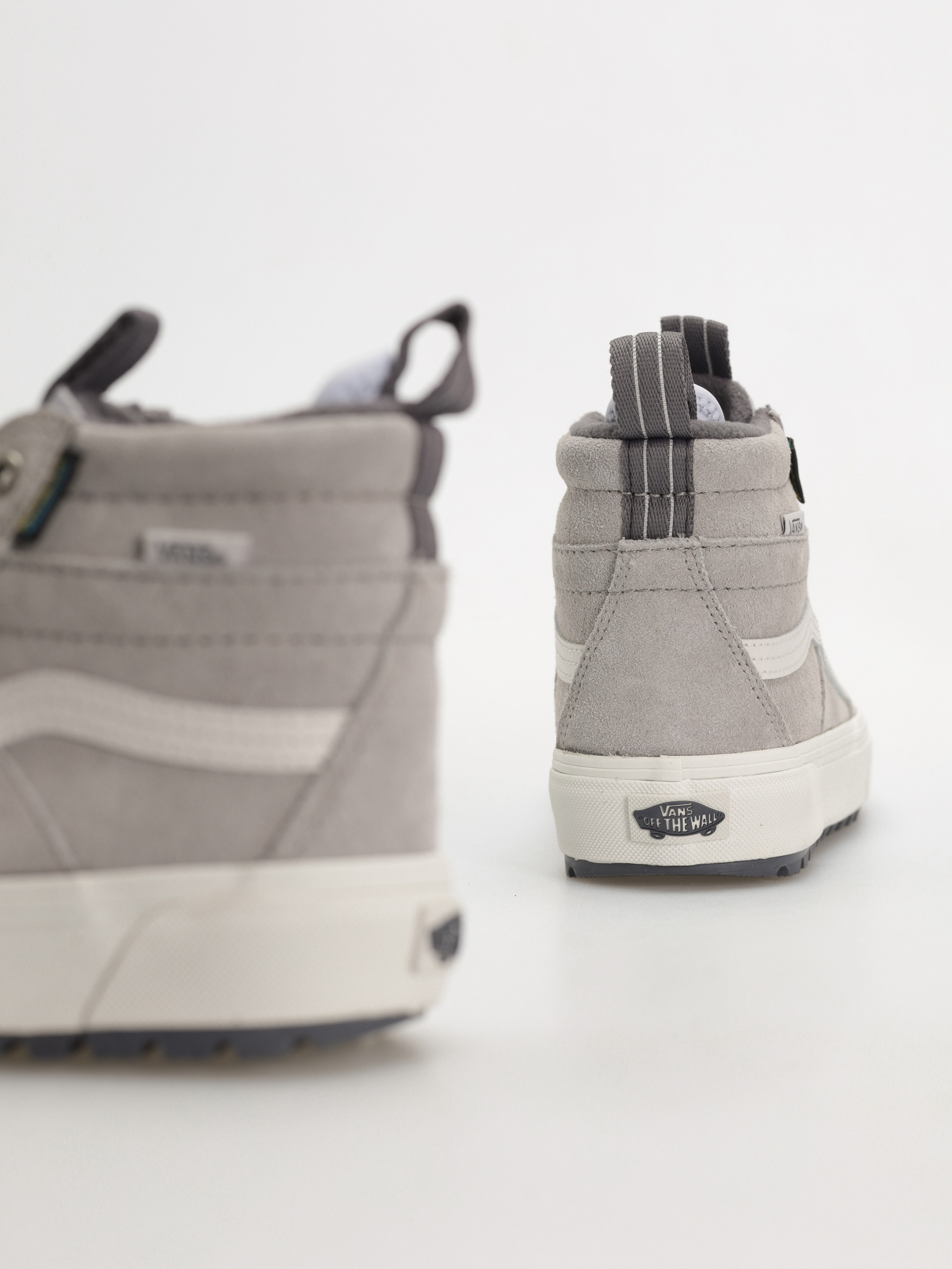 Vans Sk8 Hi Waterproof MTE Cipők (gray)