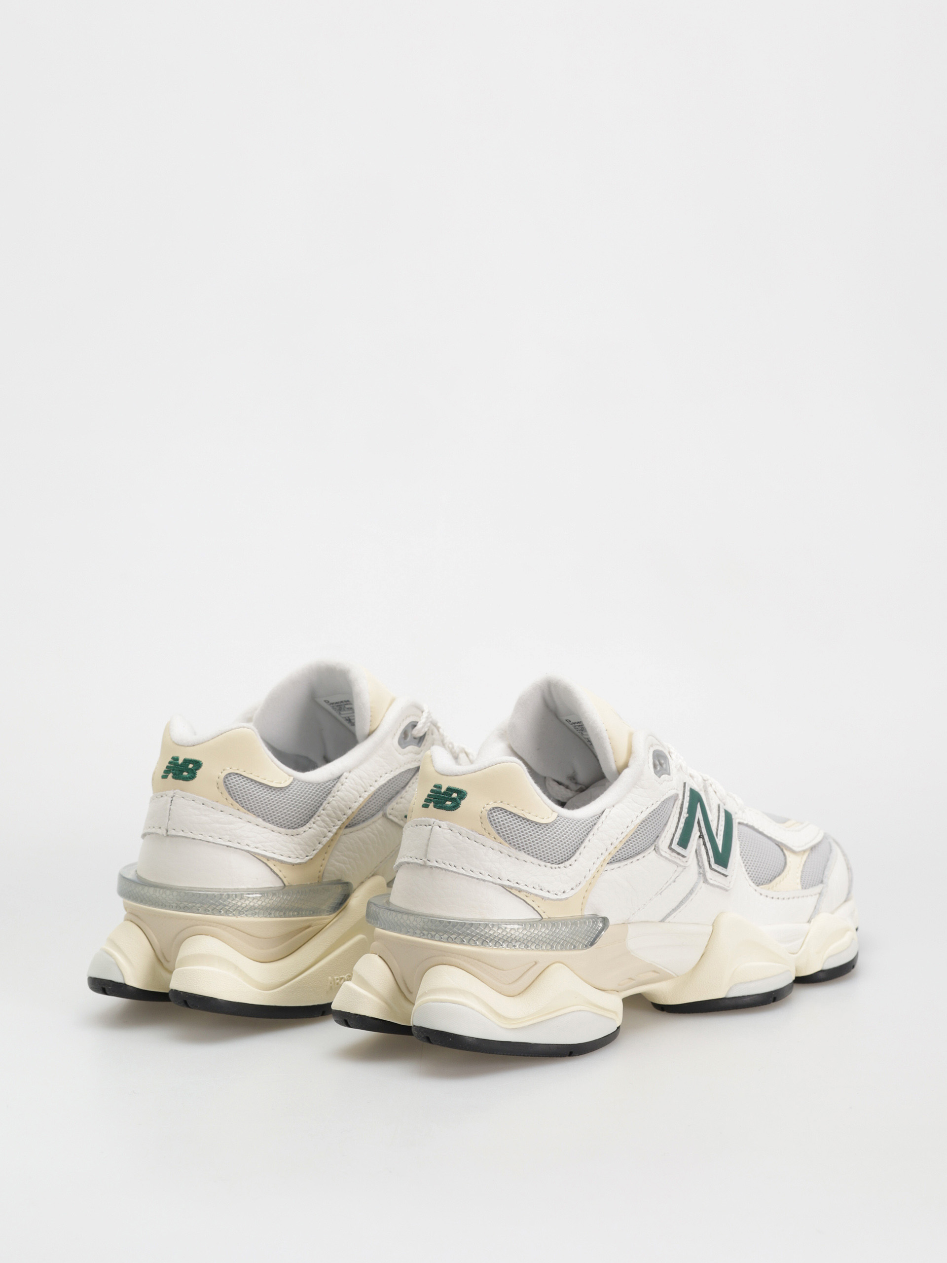 New Balance 9060 Cipők (sea salt)