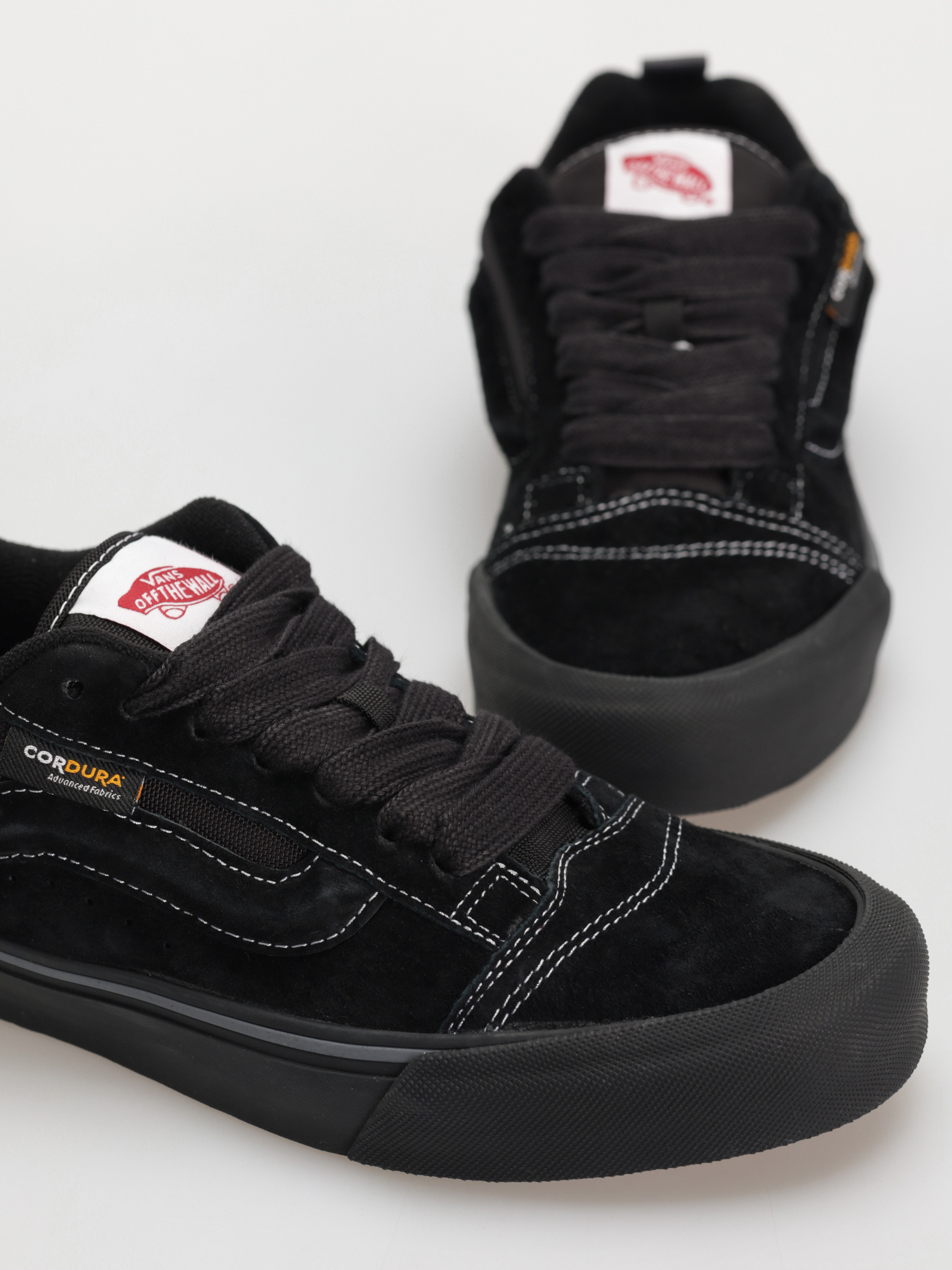 Cipők Vans Knu Skool (cordura mix black)