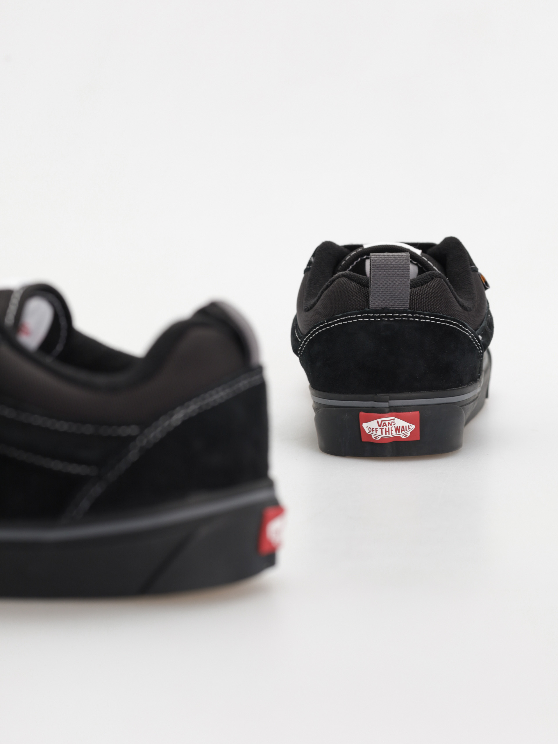 Cipők Vans Knu Skool (cordura mix black)