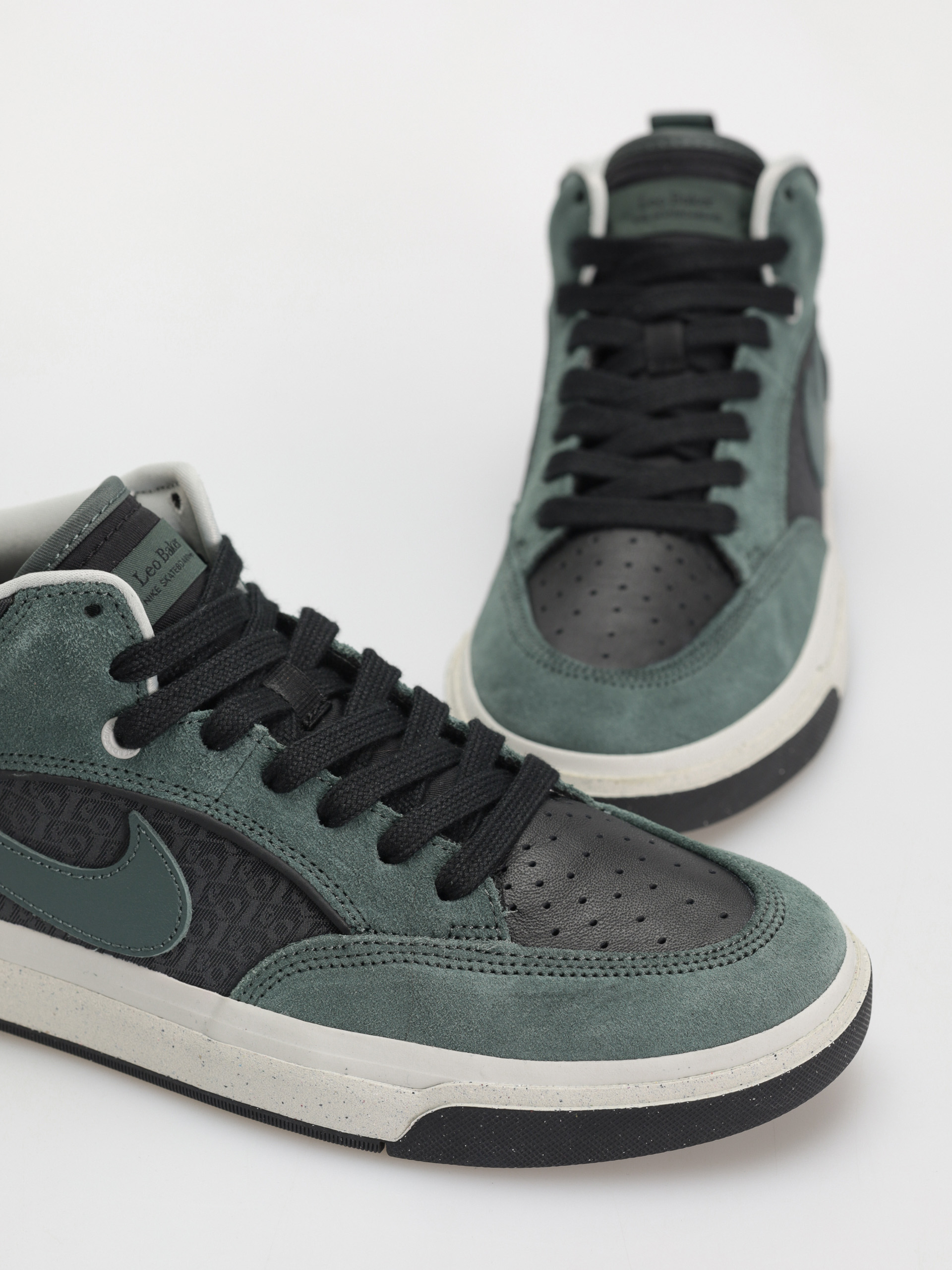 Nike SB React Leo Cipők (vintage green/vintage green black)