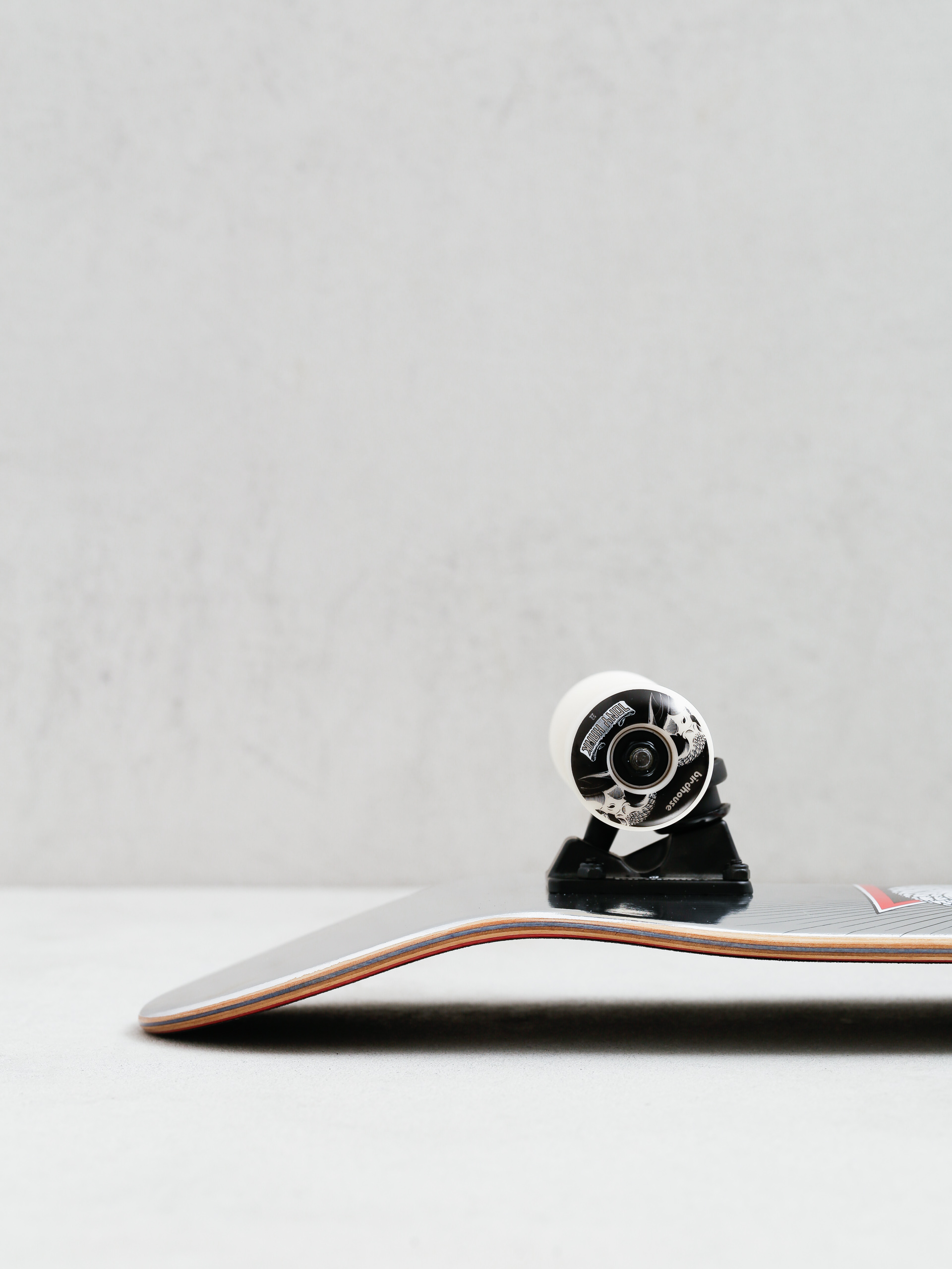 Birdhouse Hawk Skull 2 Chrome Komplett gördeszka (silver foil)