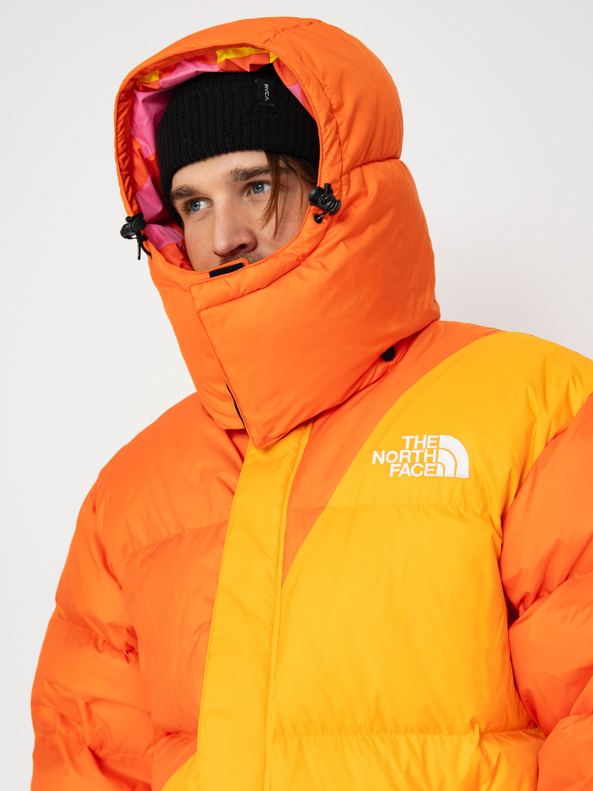 The North Face X Yinka Ilori Down Puffer Dzseki (red orange/apricot glaz)