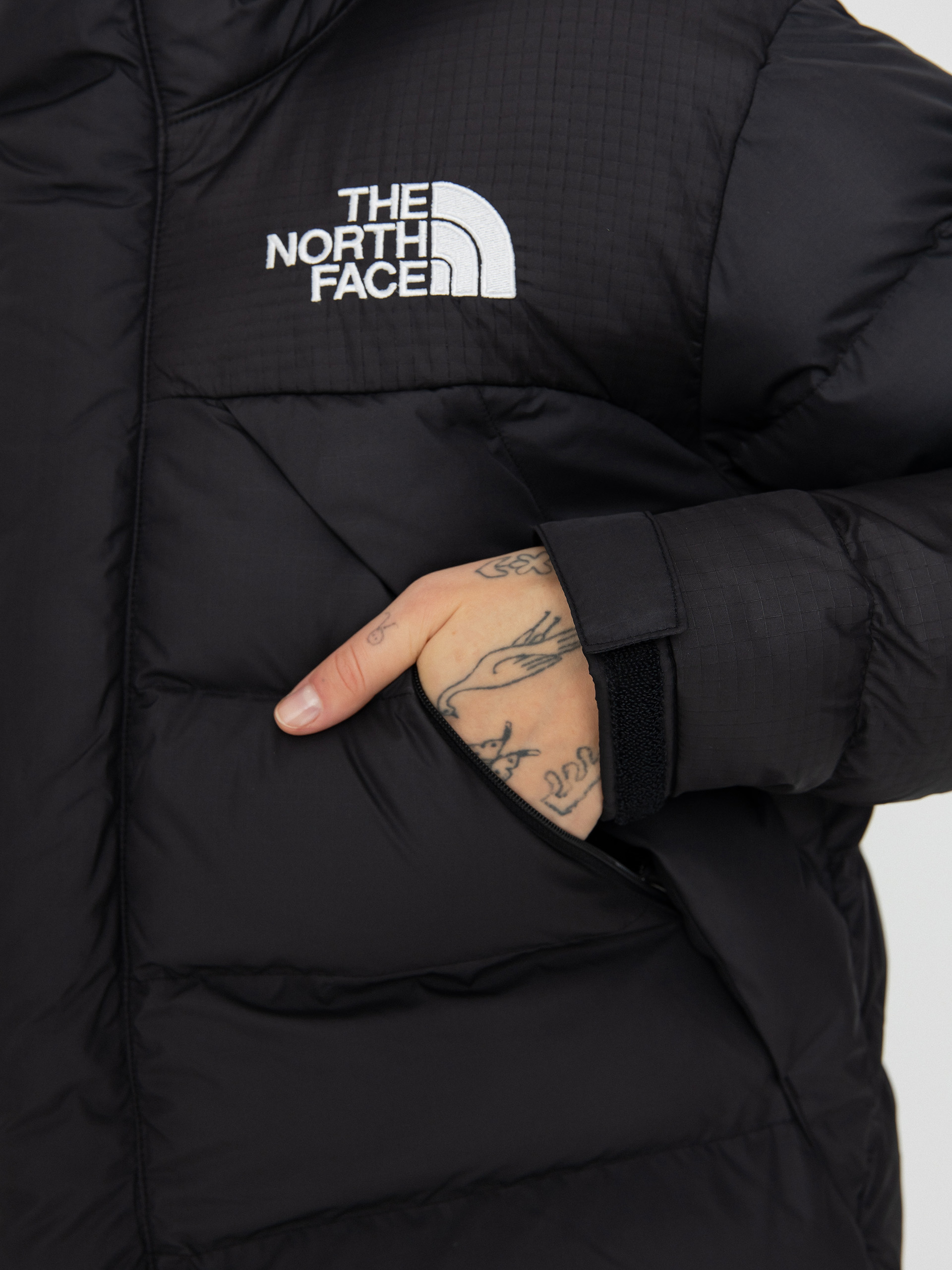 Dzseki The North Face Limbara Insulated Parka Wmn (tnf black)