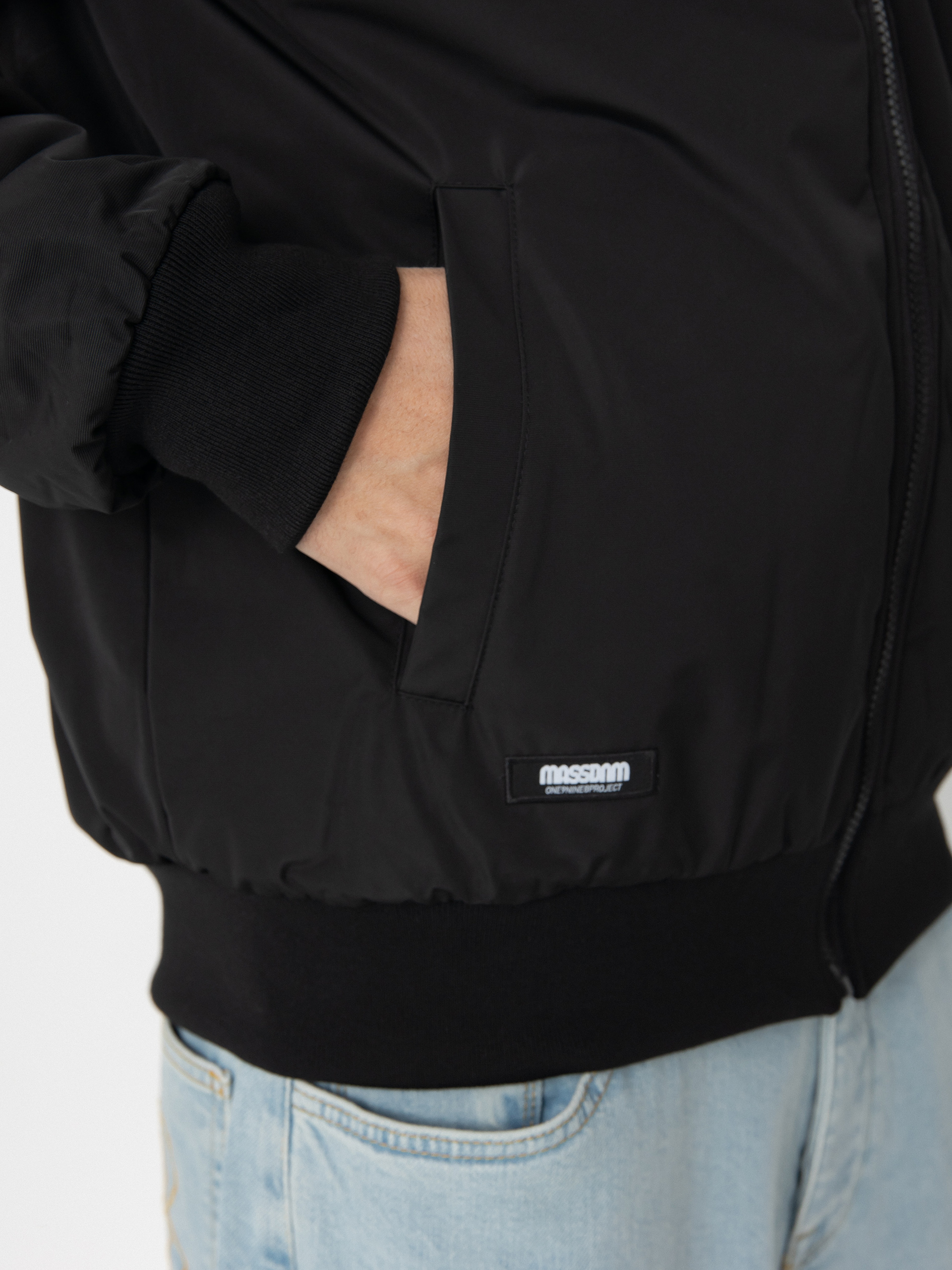 MassDnm Result Reversible Dzseki (grey/black)