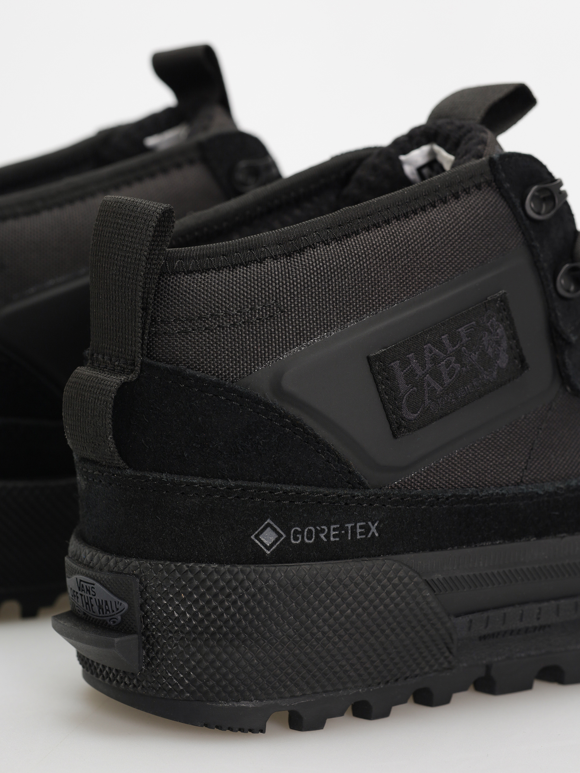 Vans Half Cab Gore Tex MTE Cipők (black/black)