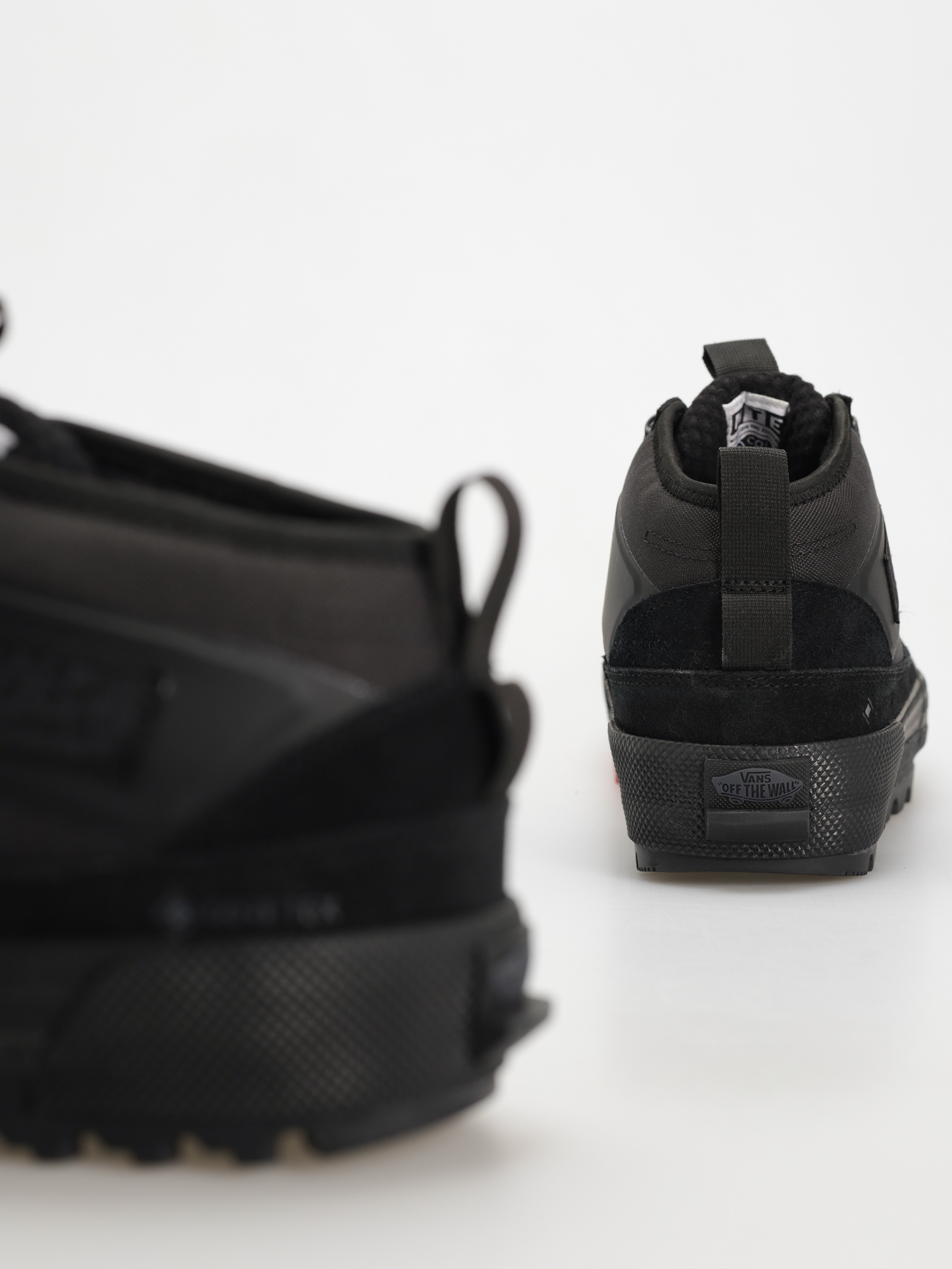 Vans Half Cab Gore Tex MTE Cipők (black/black)