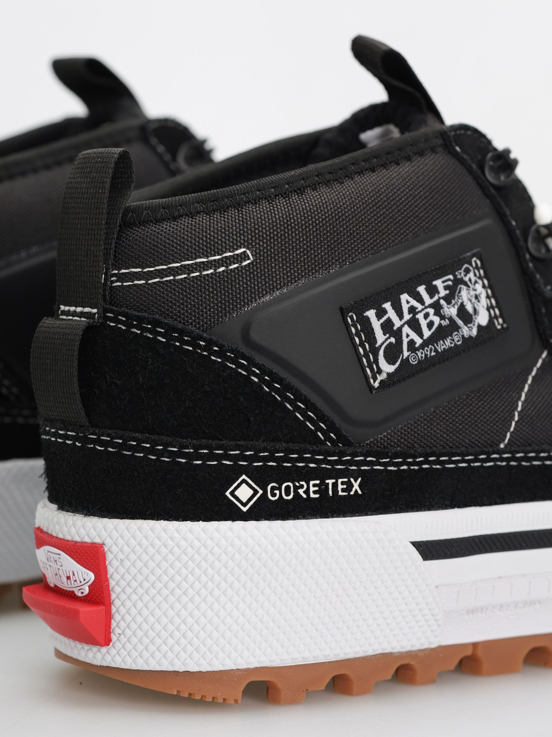 Vans Half Cab Gore Tex MTE Cipők (black/white)