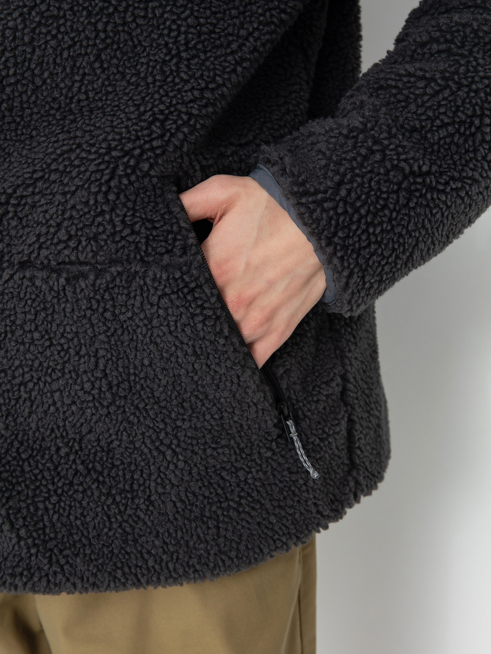 Dzseki Patagonia Reversible Silent Down (forge grey)