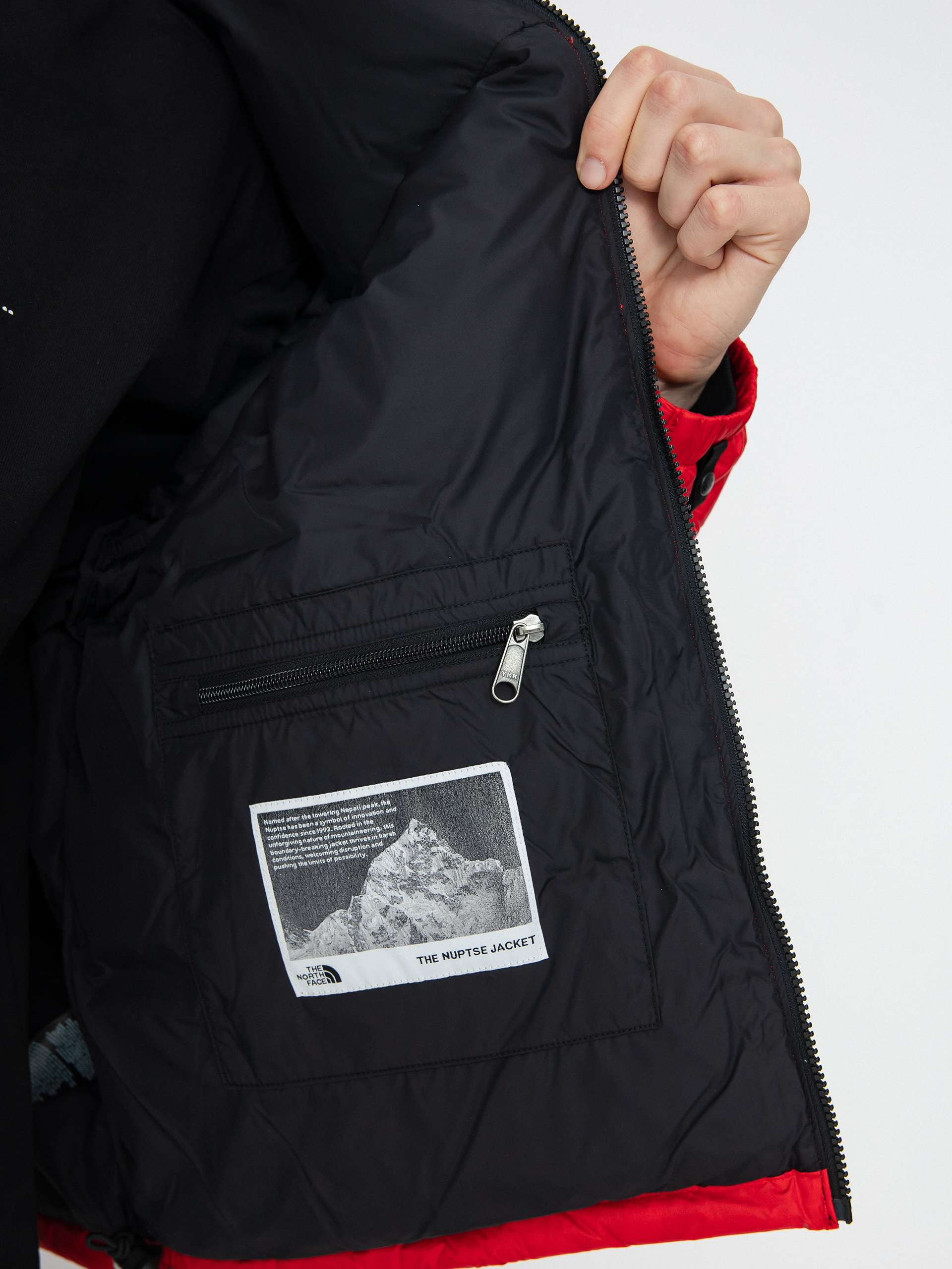 The North Face 1996 Retro Nuptse Dzseki (tnf red/tnf black/tnf r)