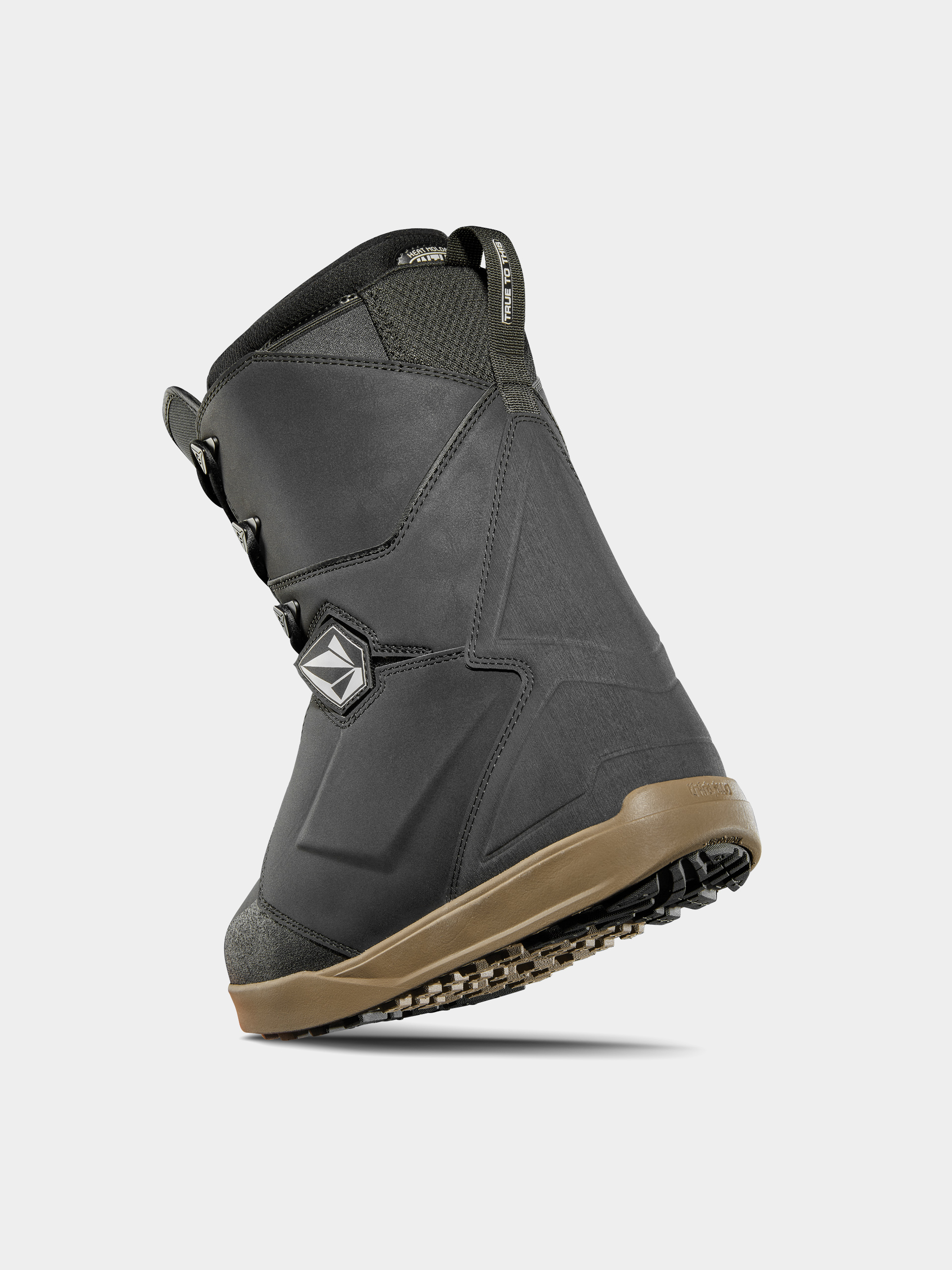 Férfi ThirtyTwo Lashed X Volcom Snowboard cipők (black/gum)