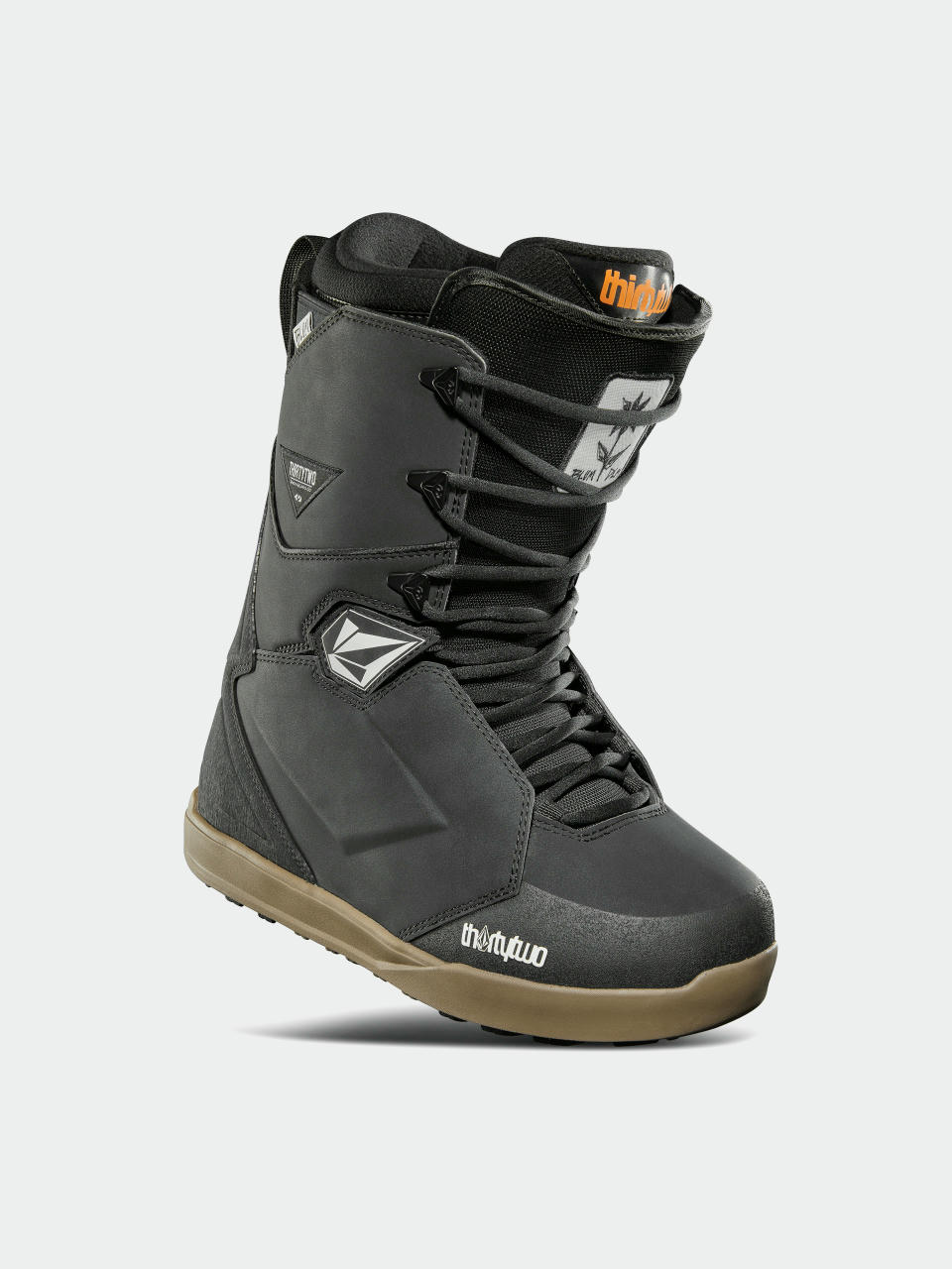 Férfi ThirtyTwo Lashed X Volcom Snowboard cipők (black/gum)