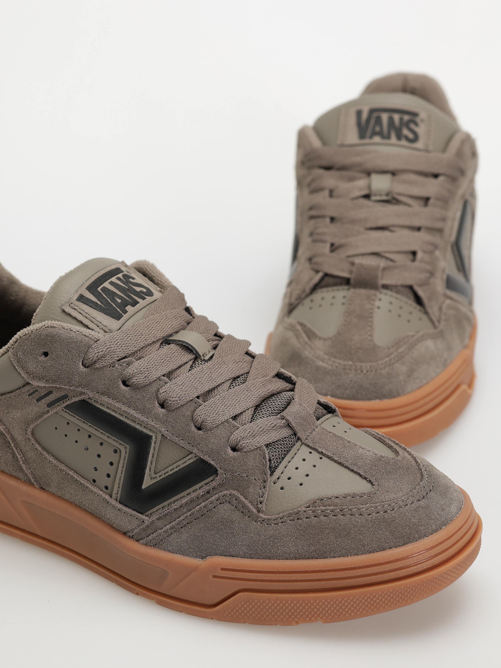Vans Upland Cipők (suede bungee cord)