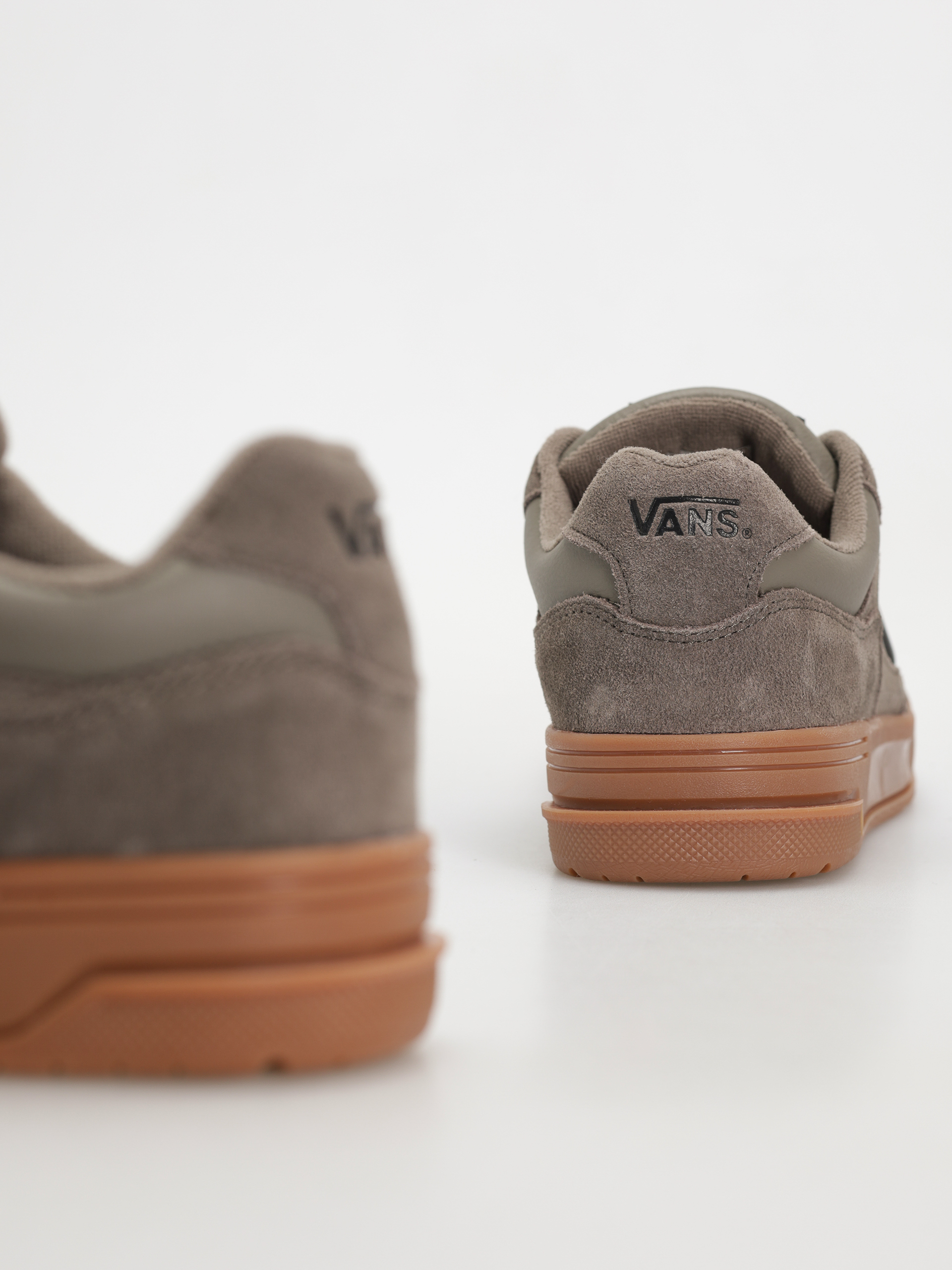 Vans Upland Cipők (suede bungee cord)