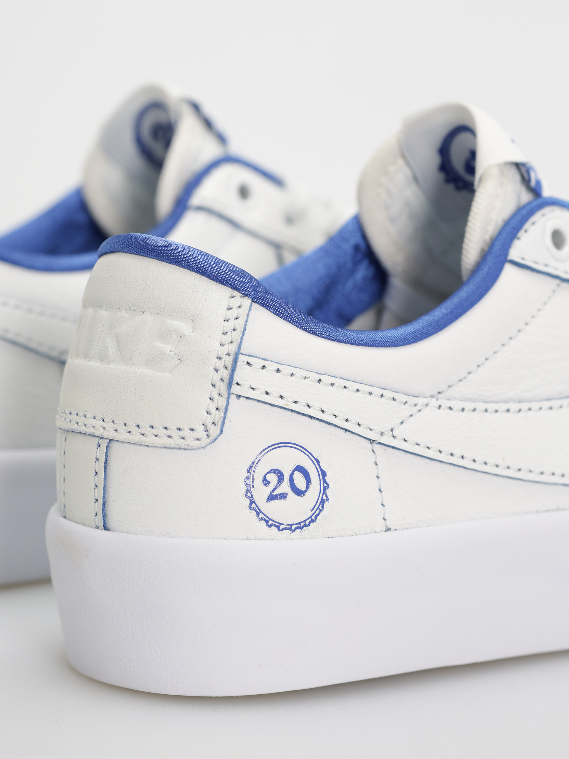 Nike SB Blazer Low Pro Gt Prm Cipők (summit white/game royal summit white)