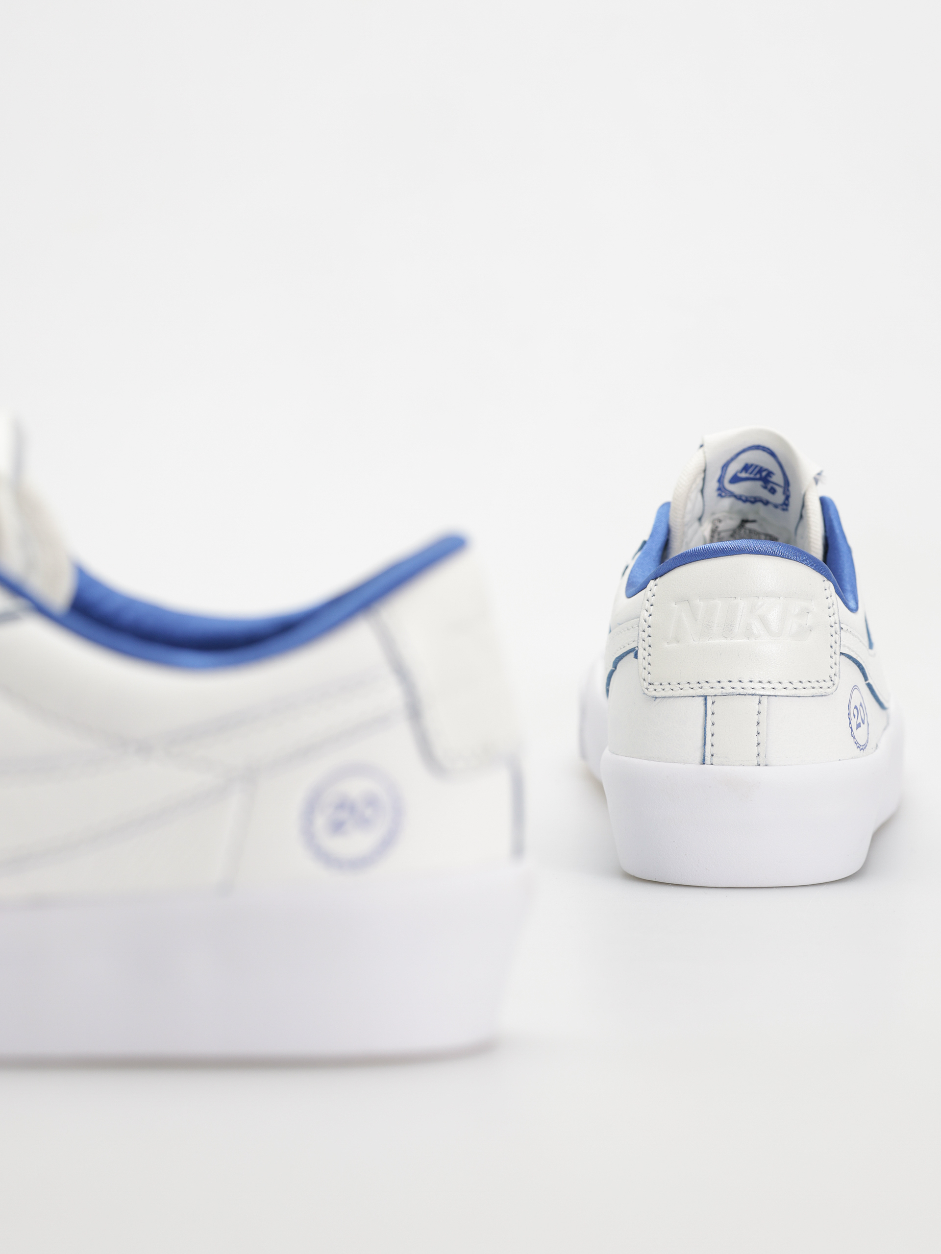 Nike SB Blazer Low Pro Gt Prm Cipők (summit white/game royal summit white)