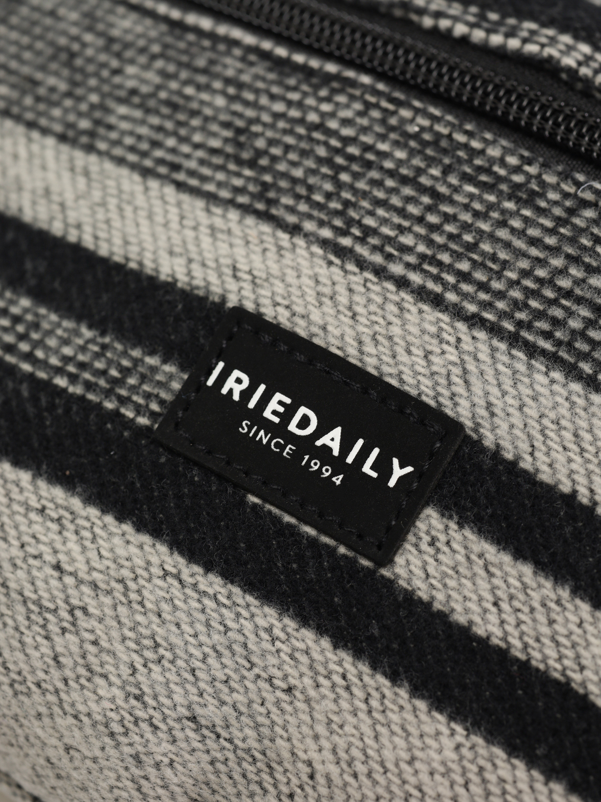 Iriedaily Santania Hip Bag Övtáska (black white)