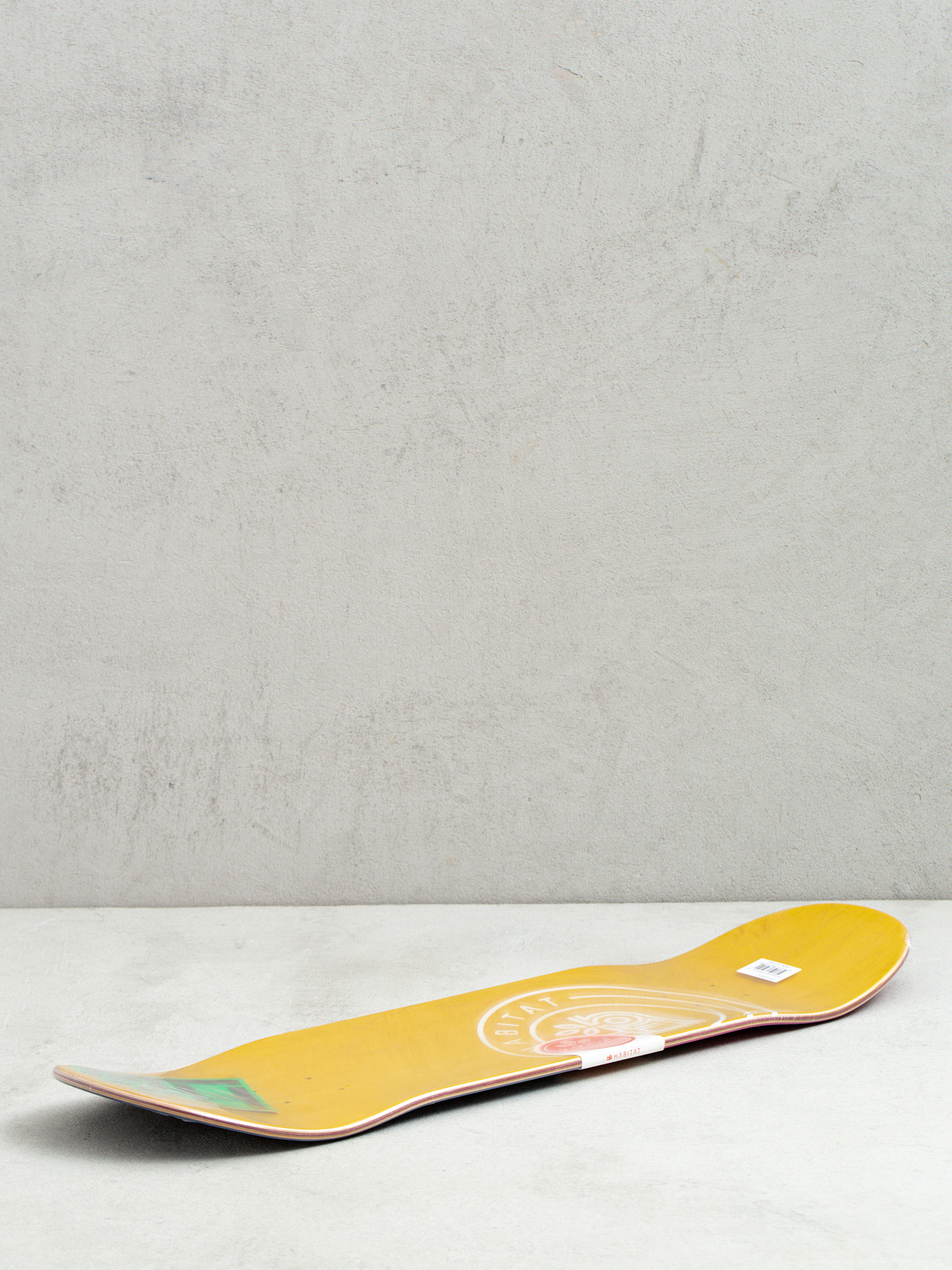 Gördeszka lap Habitat Silas Baxter Neal Inhabitants (blue/pink)