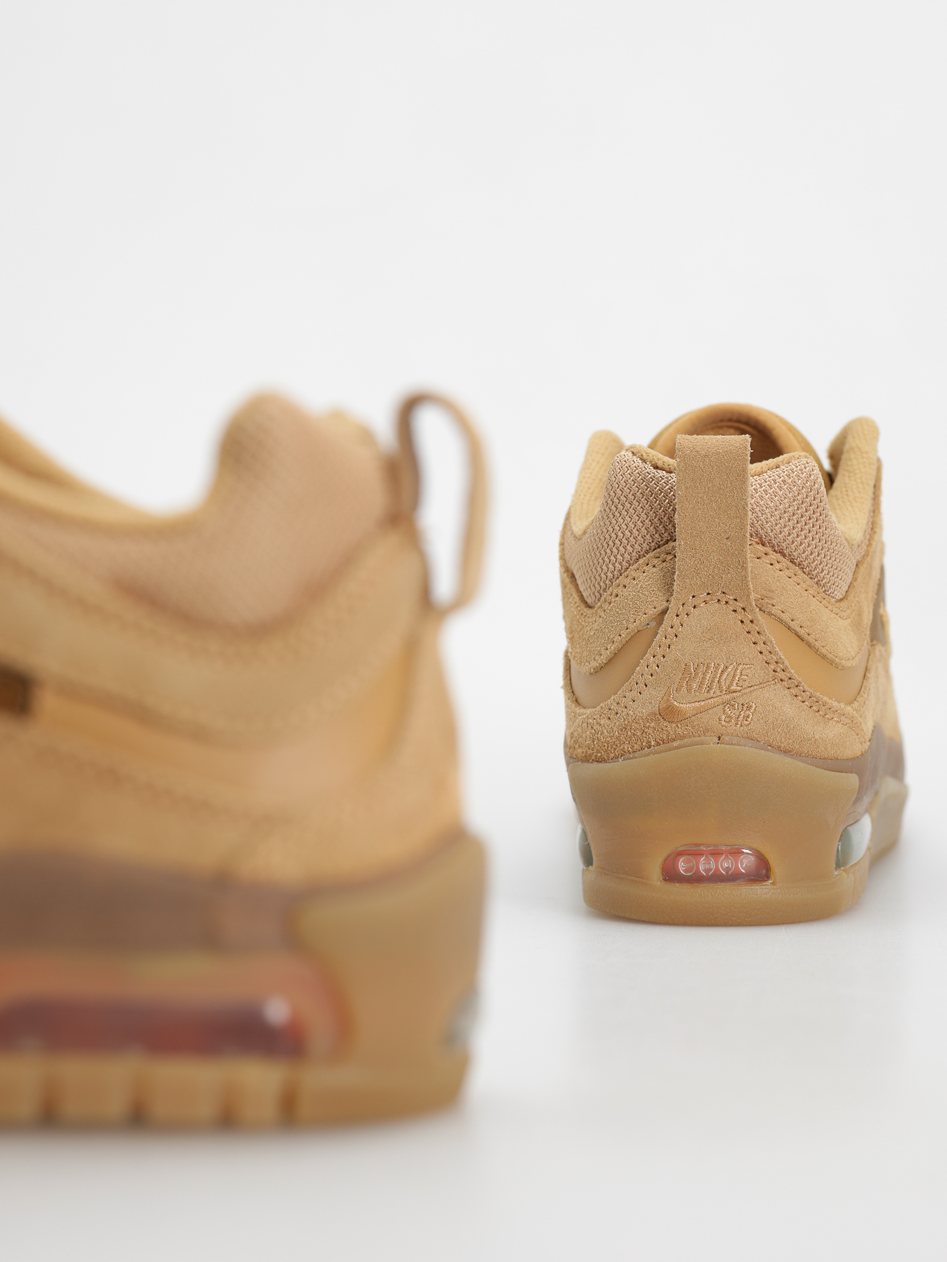 Nike SB Air Max Ishod Cipők (flax/wheat flax safety orange)