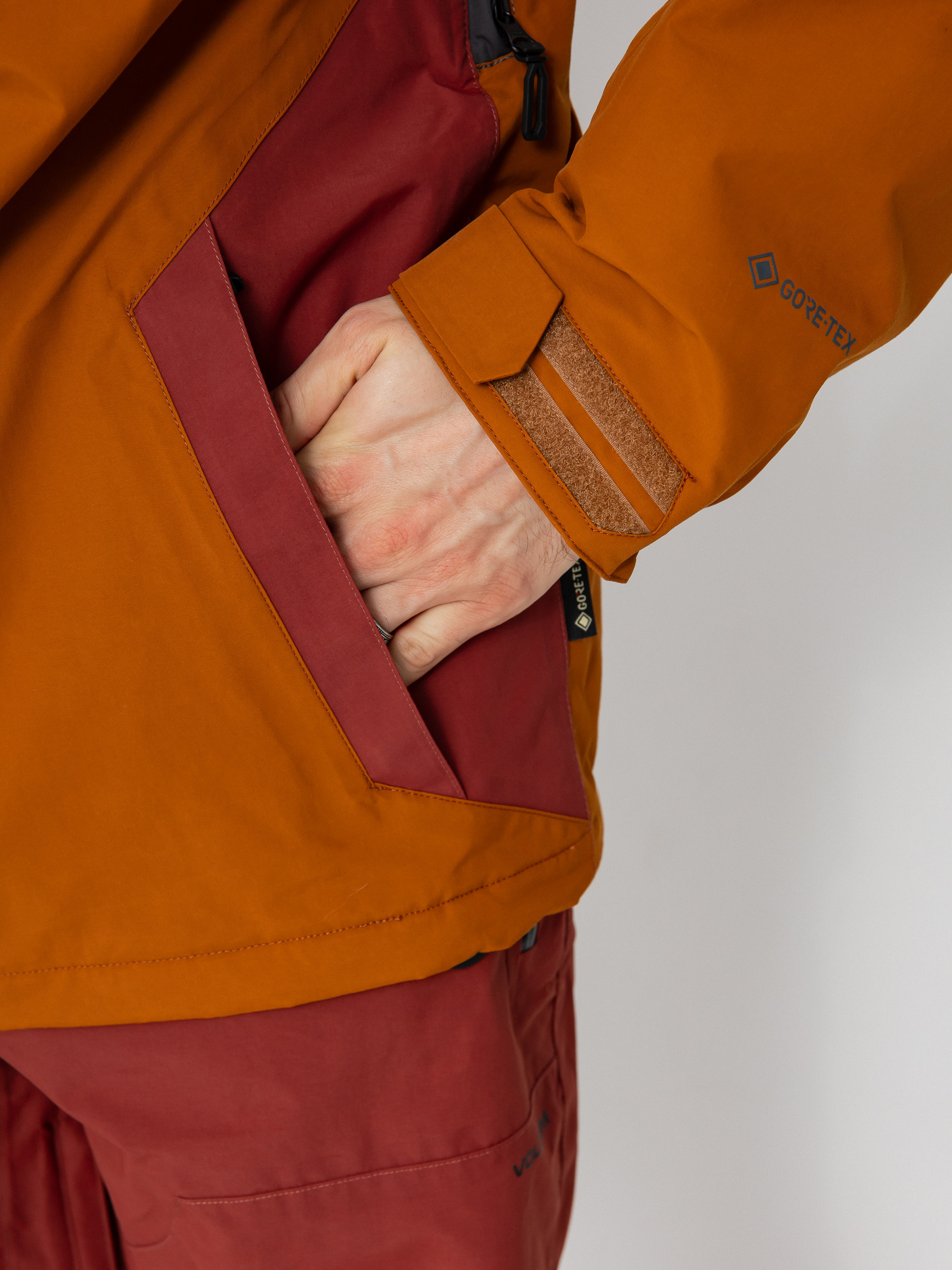 Férfi Snowboard dzseki Volcom L Ins Gore Tex (caramel)