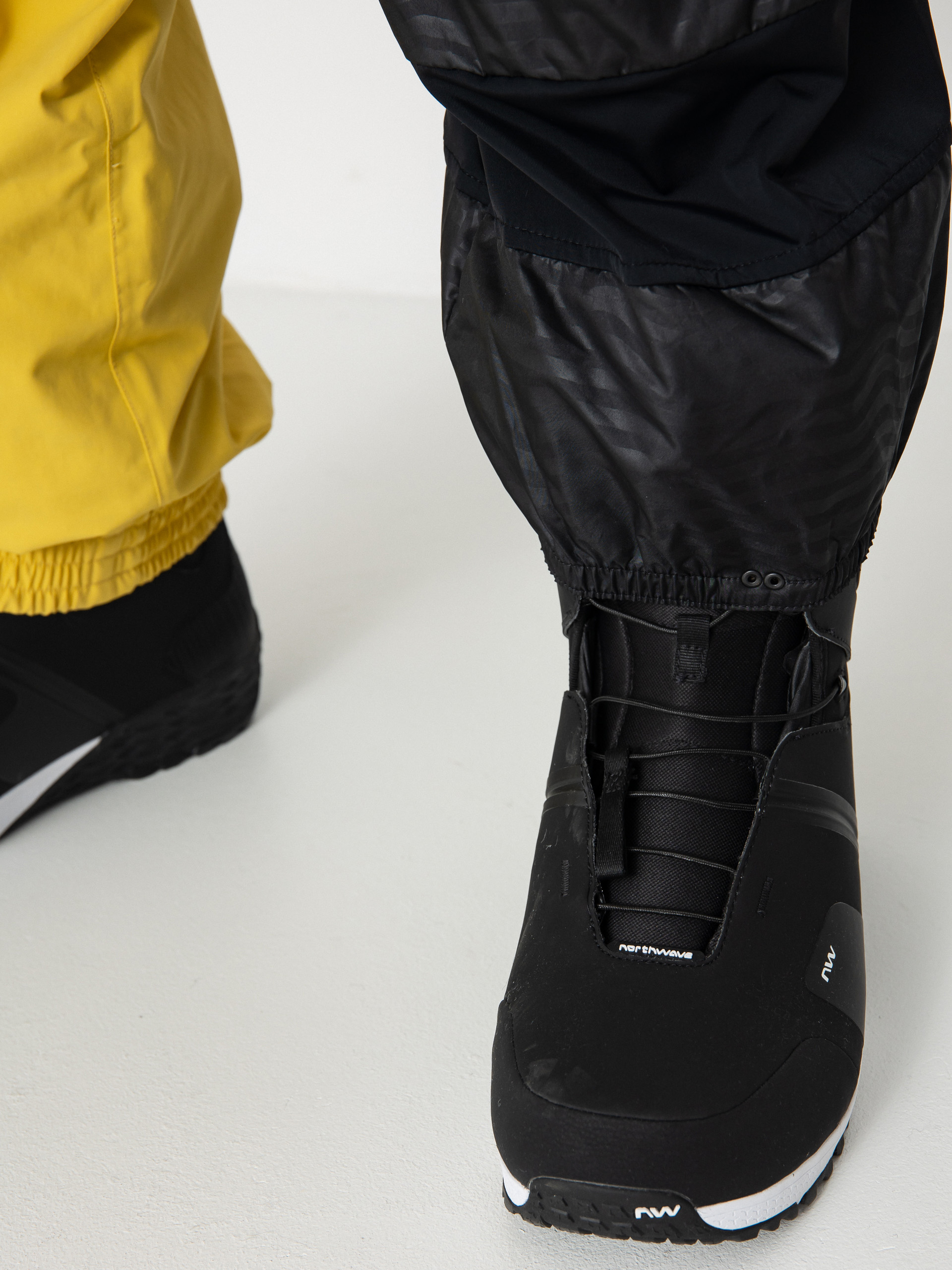 Férfi Snowboard nadrág Volcom Longo Gore Tex (dark yellow)