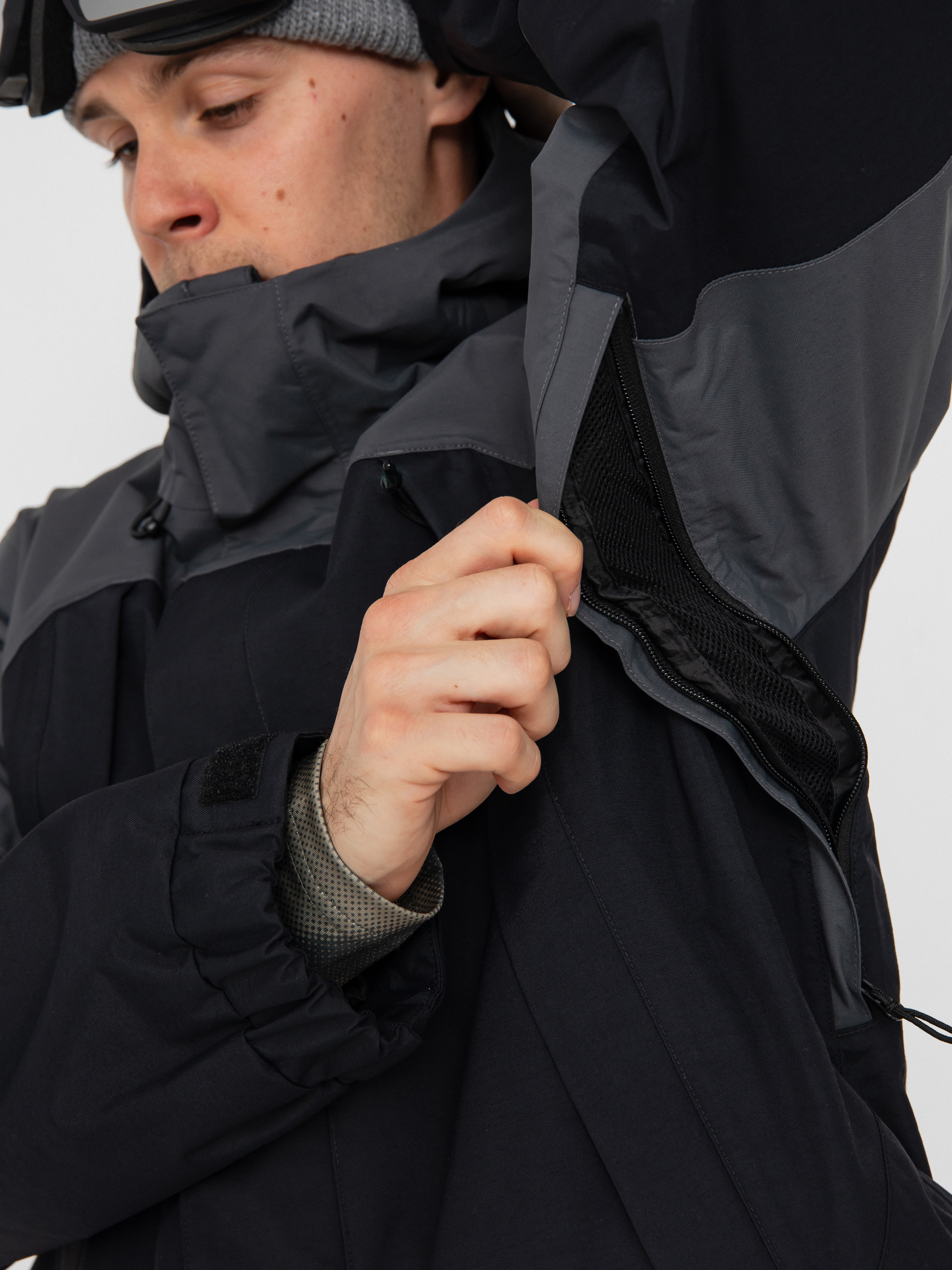 Férfi Snowboard dzseki Vans Mte Hellbound (black/asphalt)