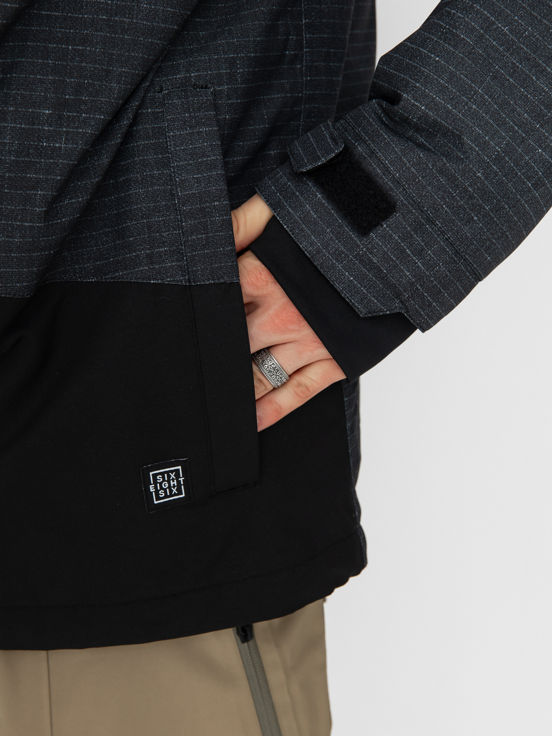 Férfi 686 Geo Insulated Snowboard dzseki (black ripstop colorblock)