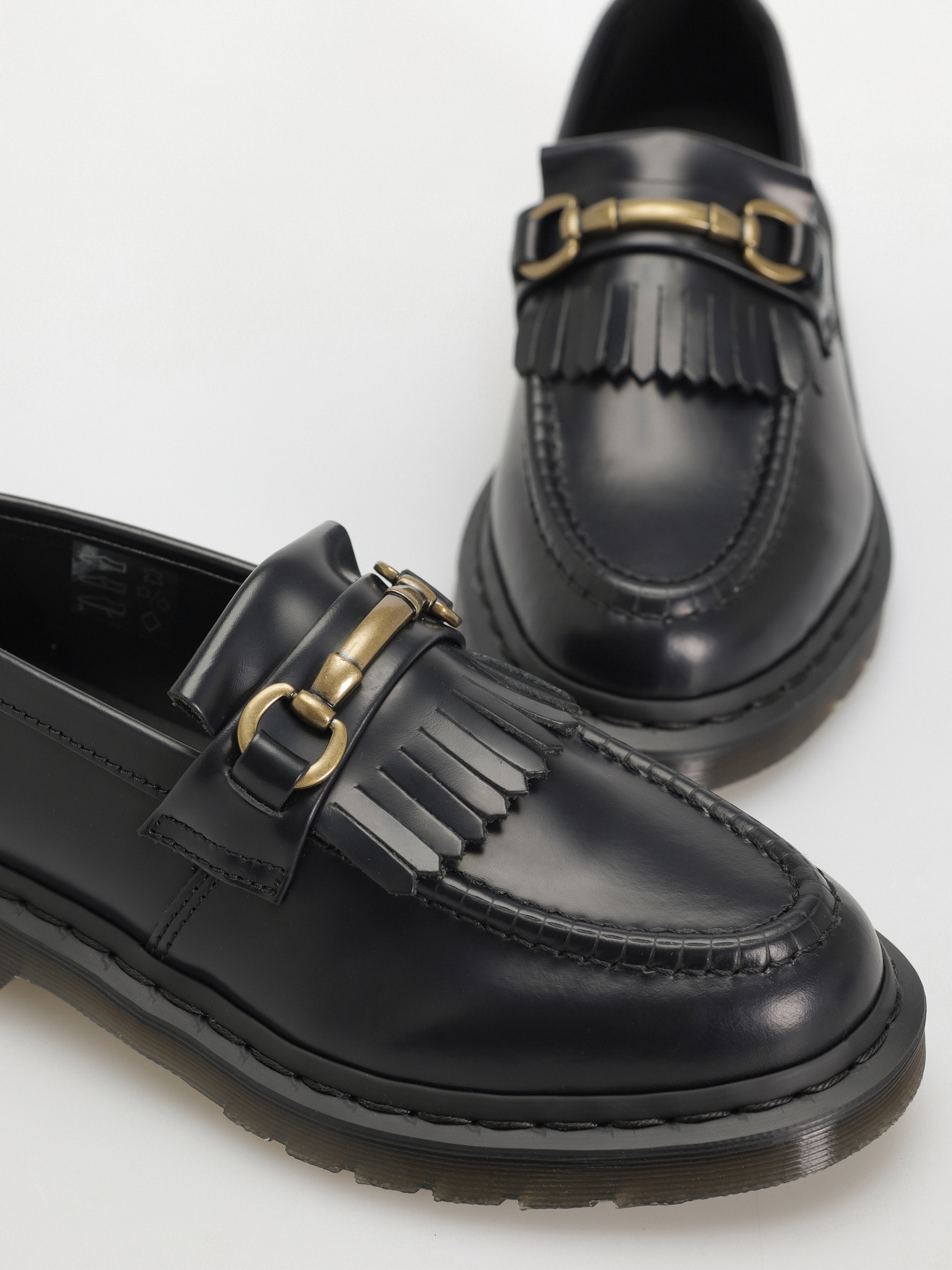 Dr. Martens Adrian Snaffle Wmn Cipők (black polished smooth)