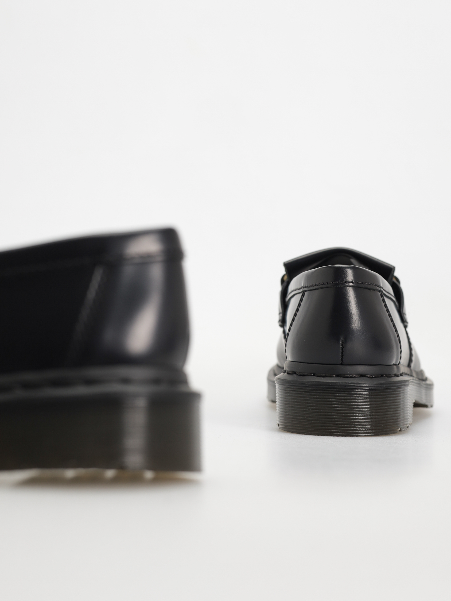 Dr. Martens Adrian Snaffle Wmn Cipők (black polished smooth)