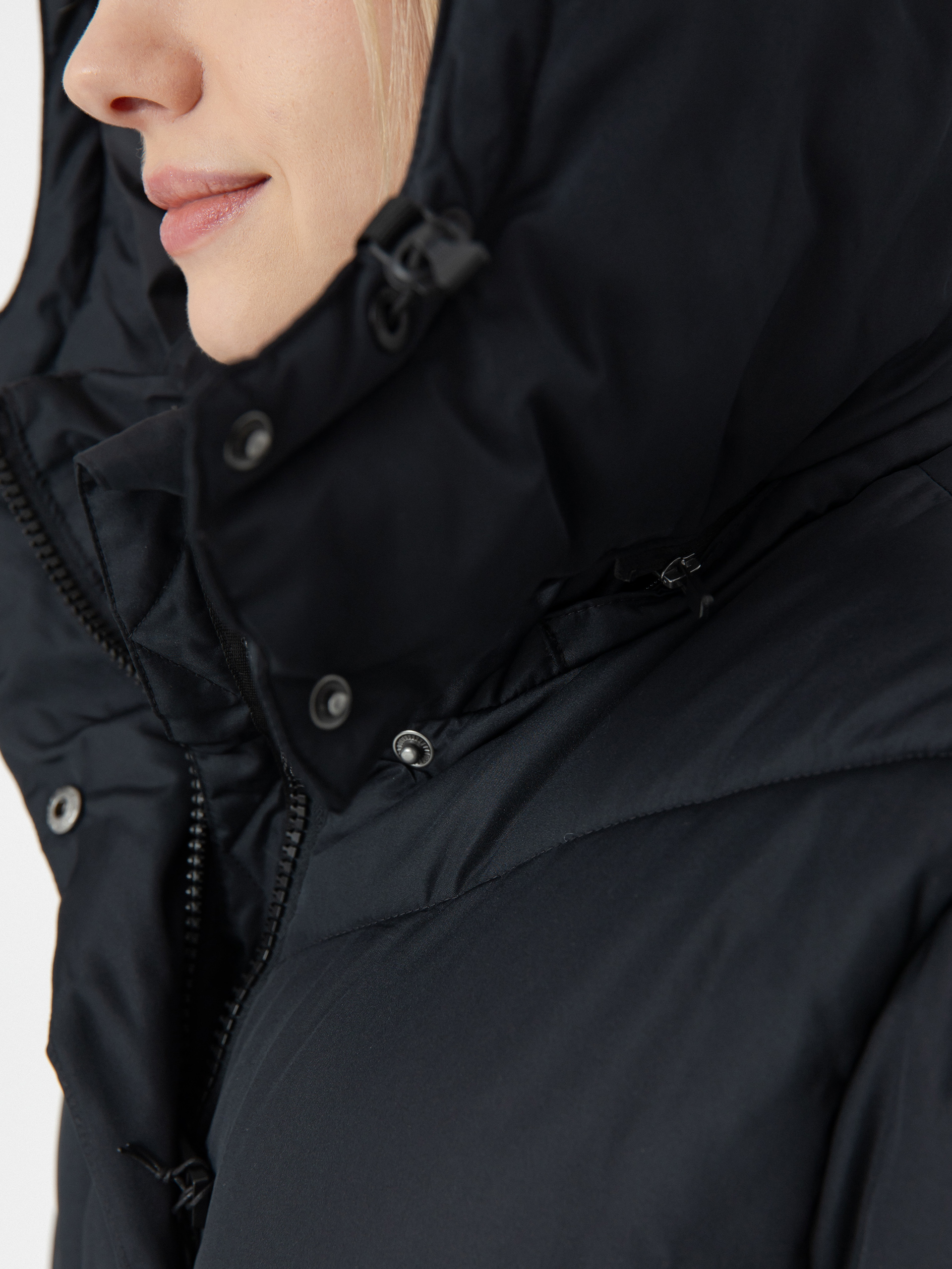 Dzseki Volcom Alldaylong Puff Wmn (black)