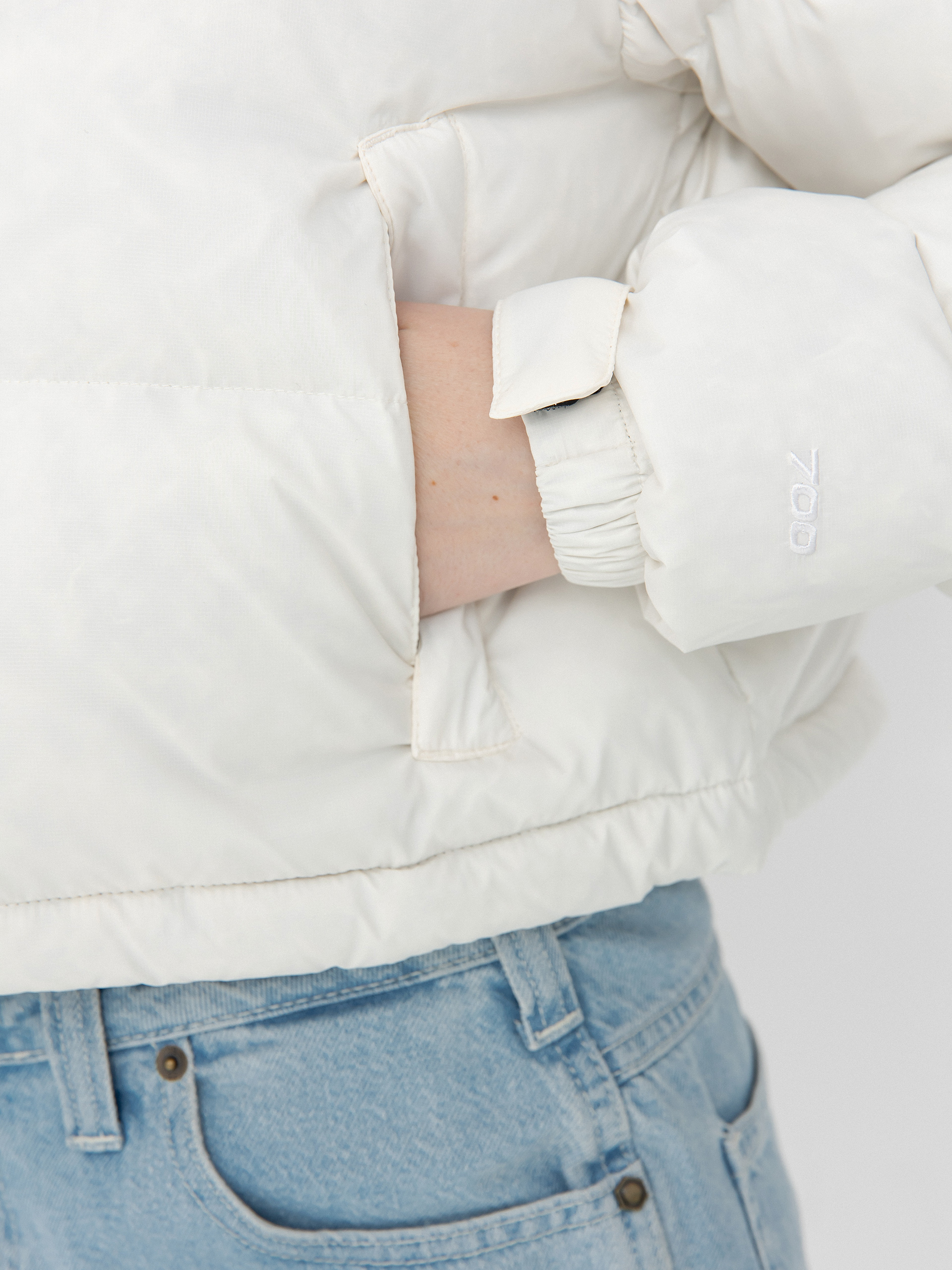 Dzseki The North Face Nuptse Short Wmn (white dune/tnf black)