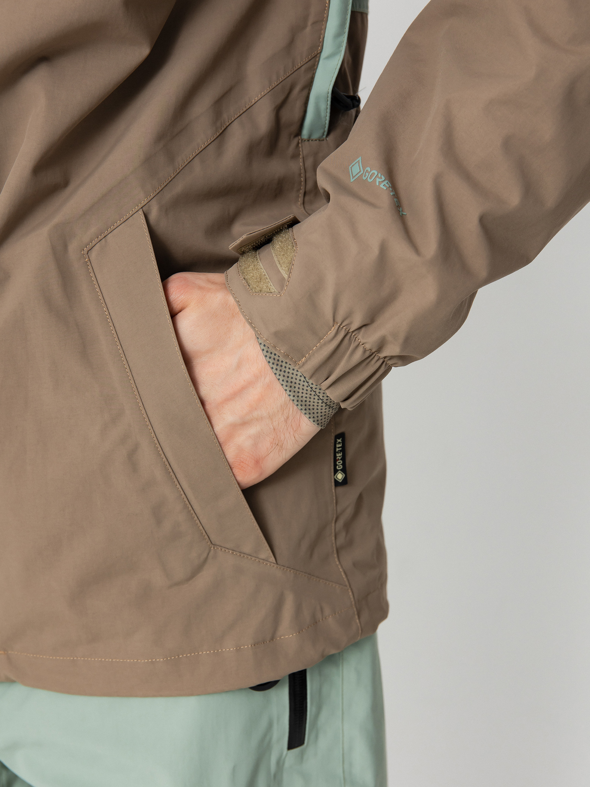 Férfi Snowboard dzseki Volcom L Gore Tex (agave)