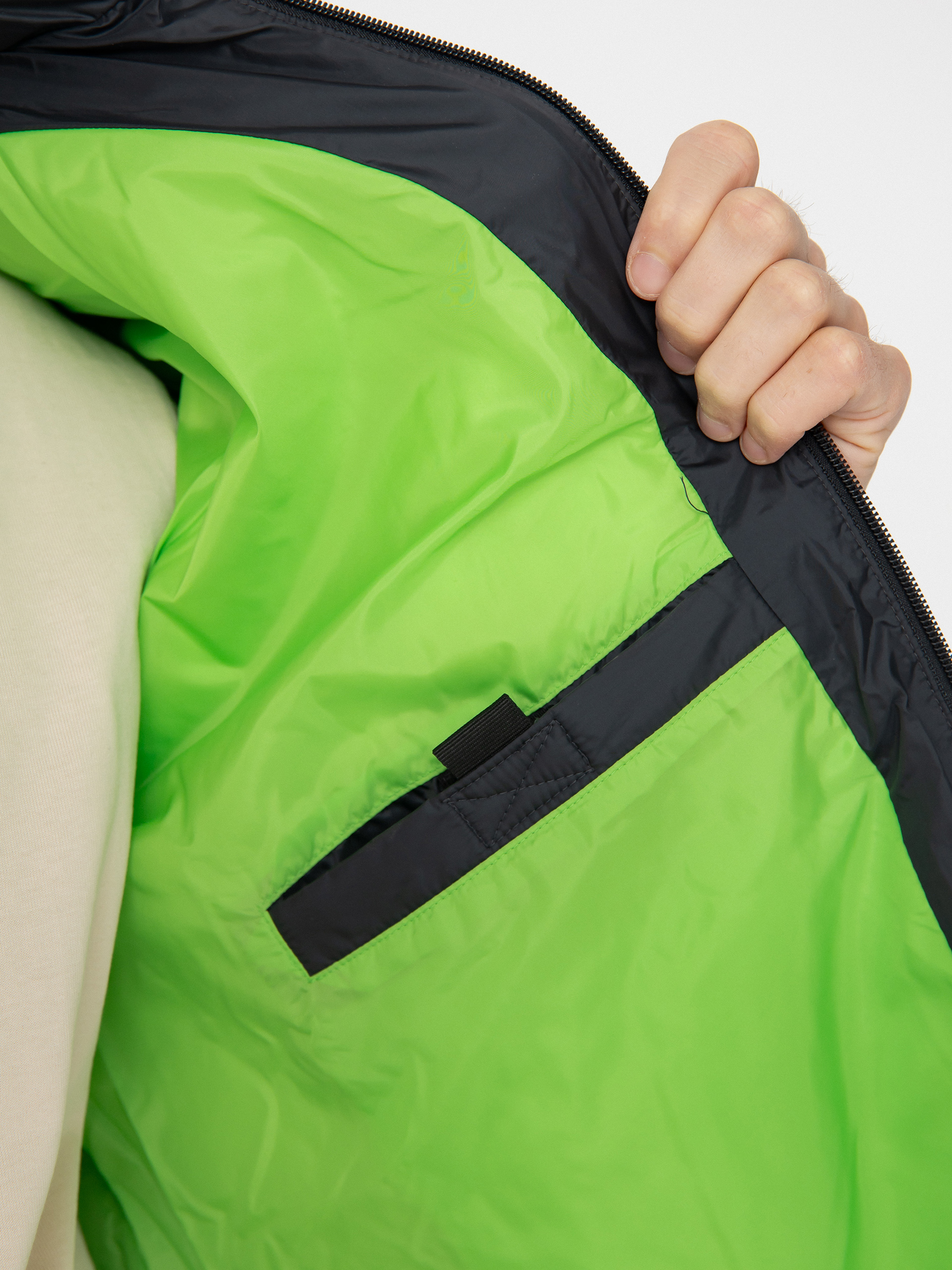 Dzseki Volcom Weestone Puff (black)