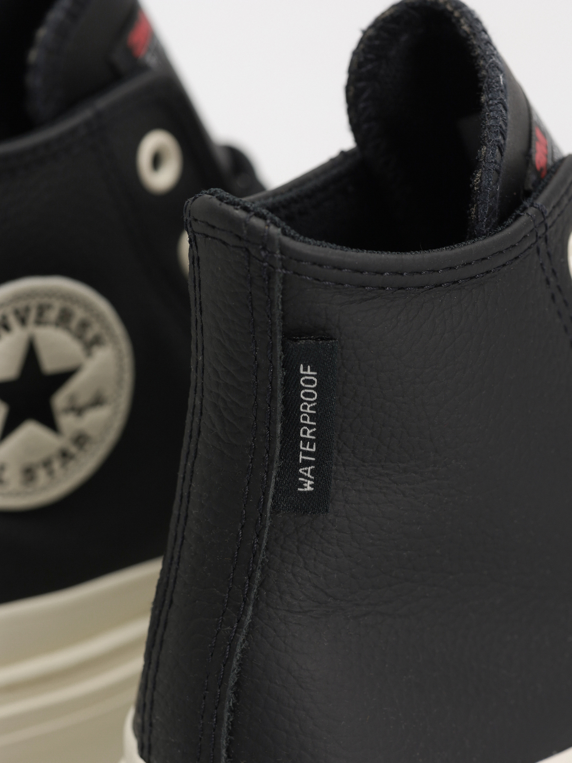Cipők Converse Chuck Taylor All Star Lugged Heel Platform Waterproof Wmn (black/black/egret)