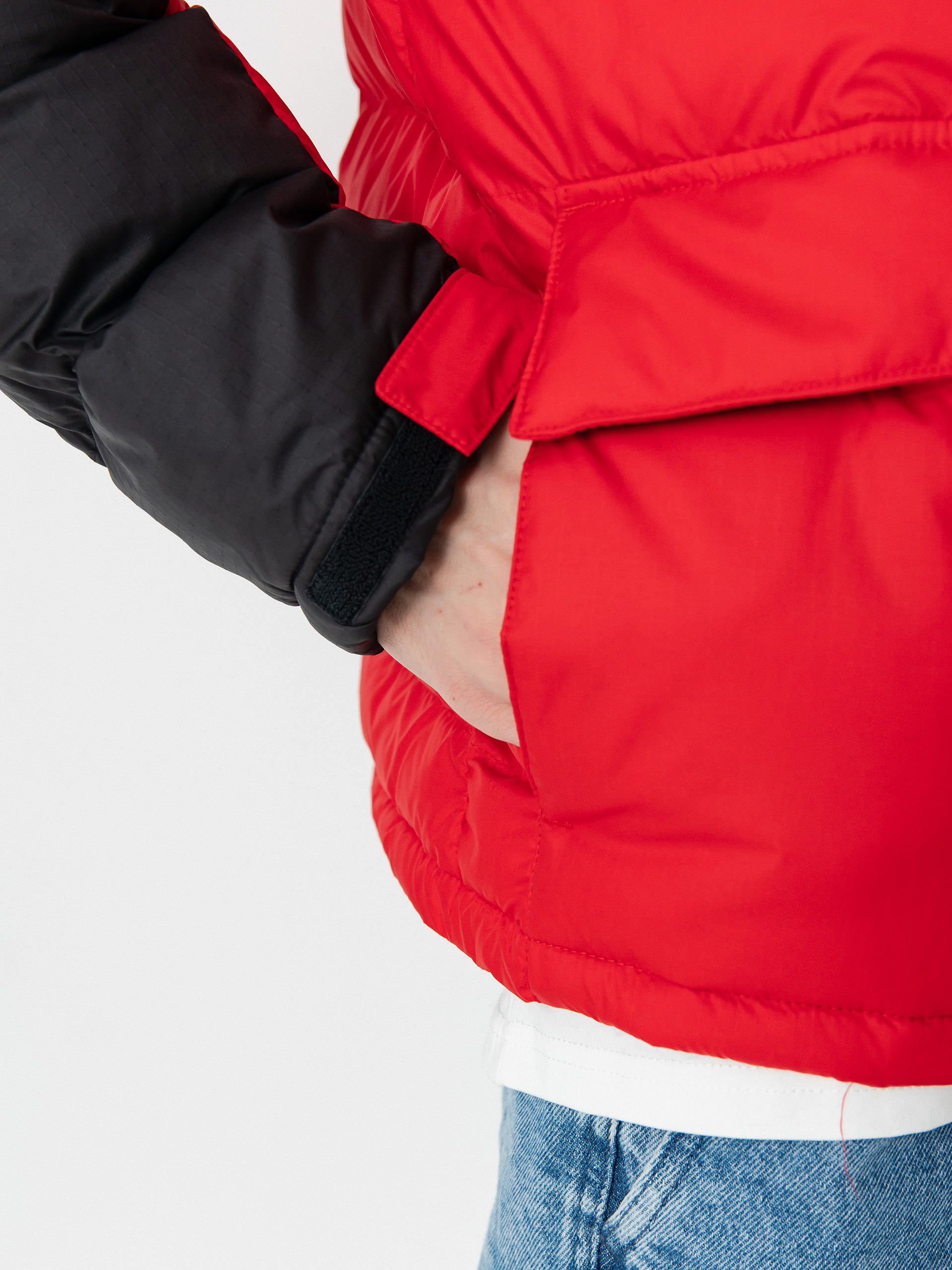The North Face Limbara Insulated Dzseki (tnf red)