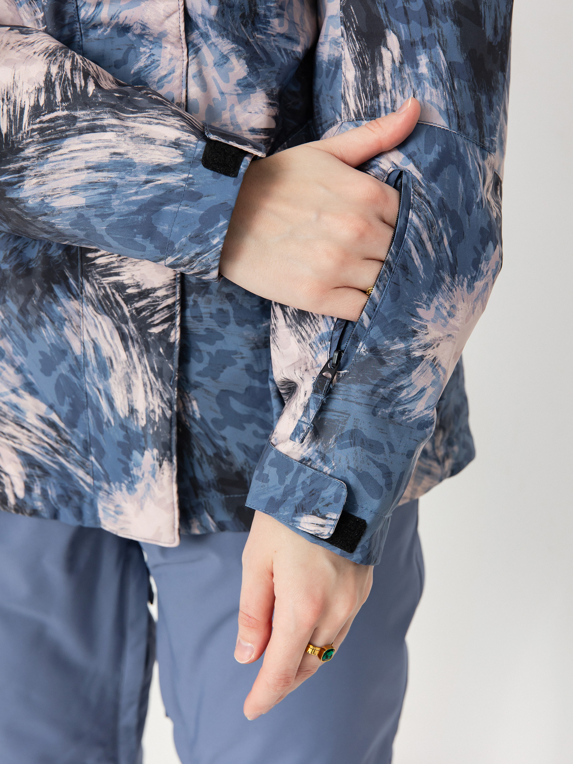 Női Roxy Jetty Snowboard dzseki (darknight)