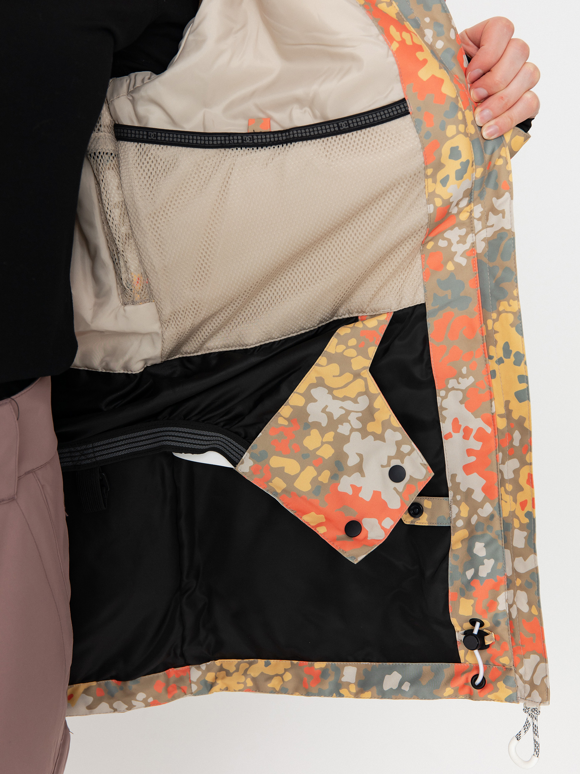 Női DC Cruiser Snowboard dzseki (fractal coral)