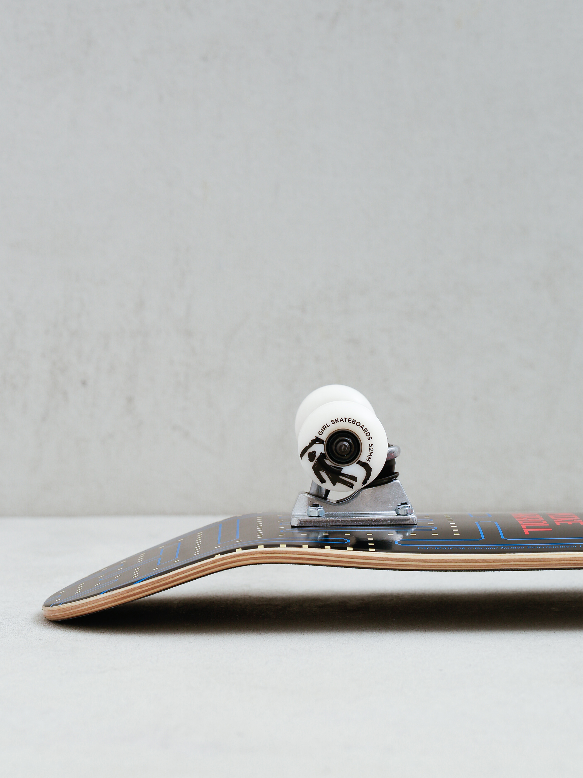 Komplett gördeszka Girl Skateboard Carroll Pac Man (black)