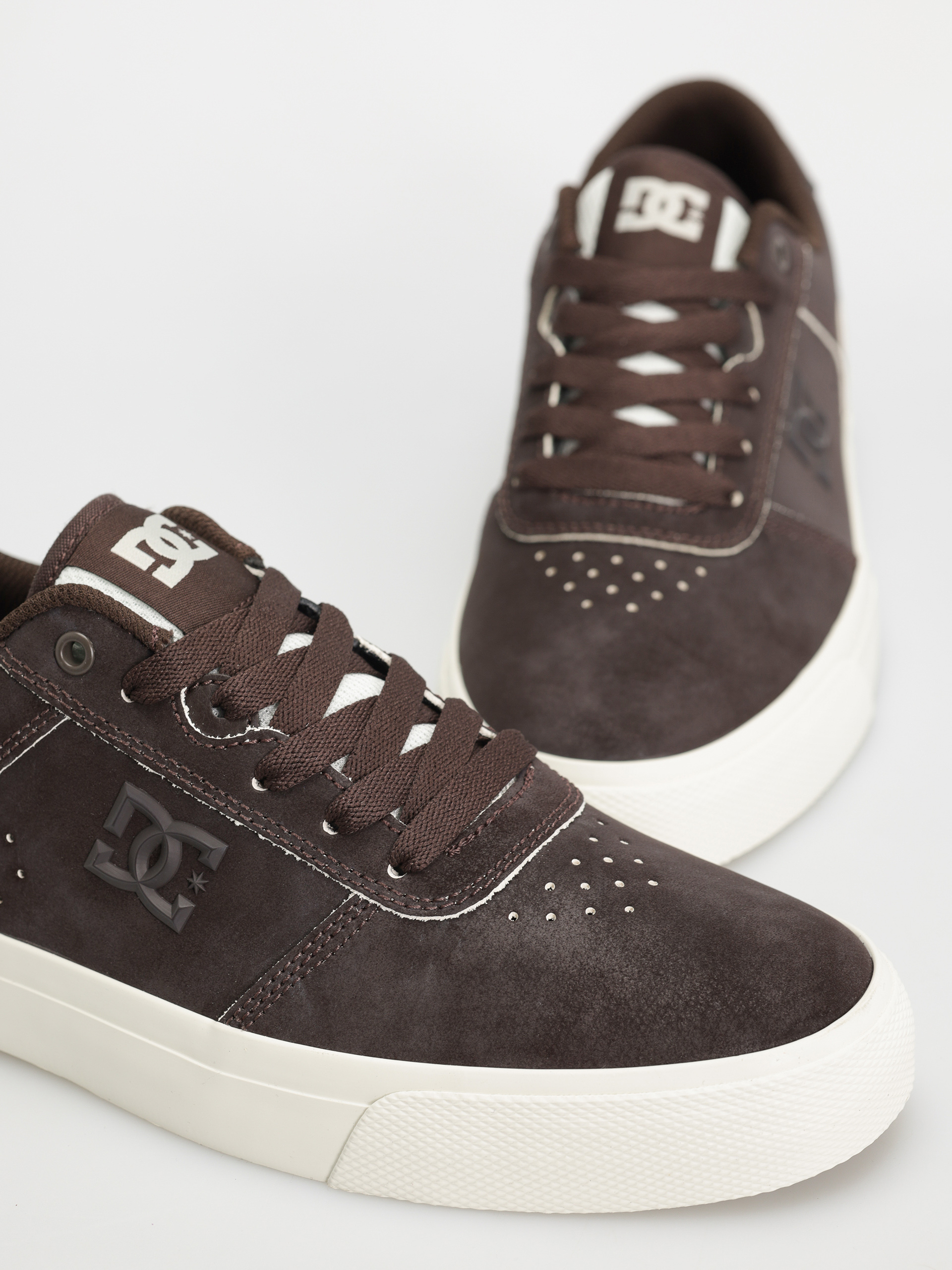 DC Teknic Le Cipők (dark chocolate/brown)
