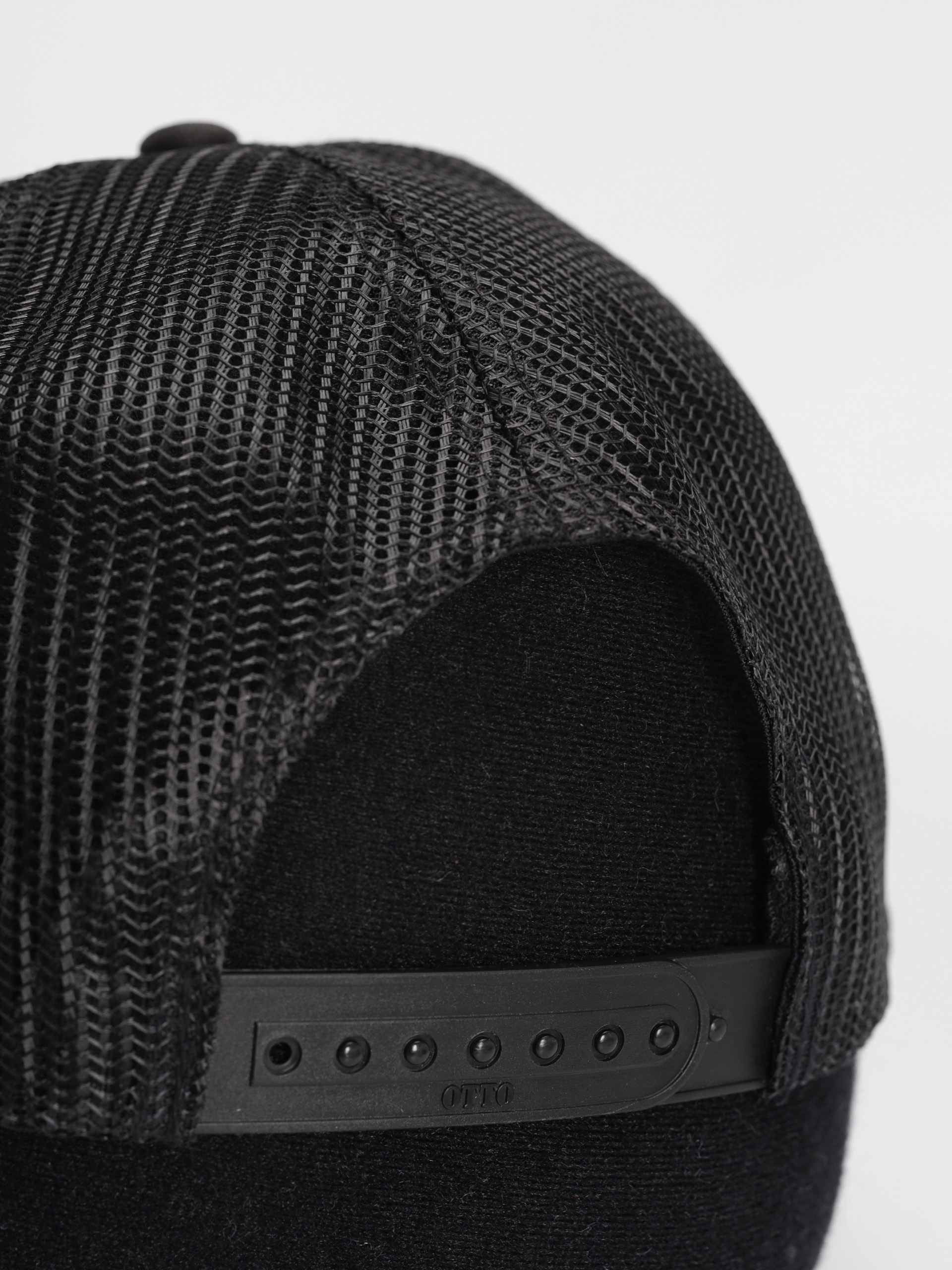 Thrasher X Toy Machine B.T.H. Trucker Baseball sapka (black/black/white)