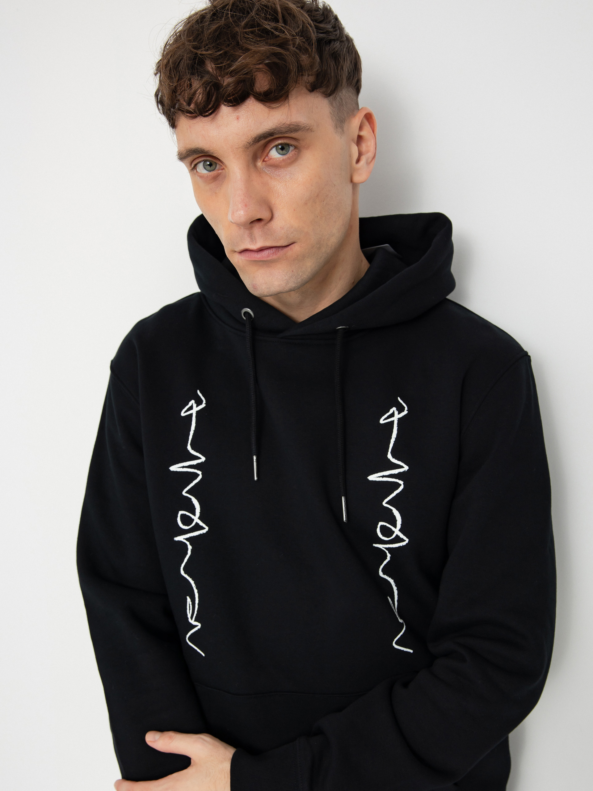 Poetic Collective Crayon Chain HD Kapucnis pulóver (black)