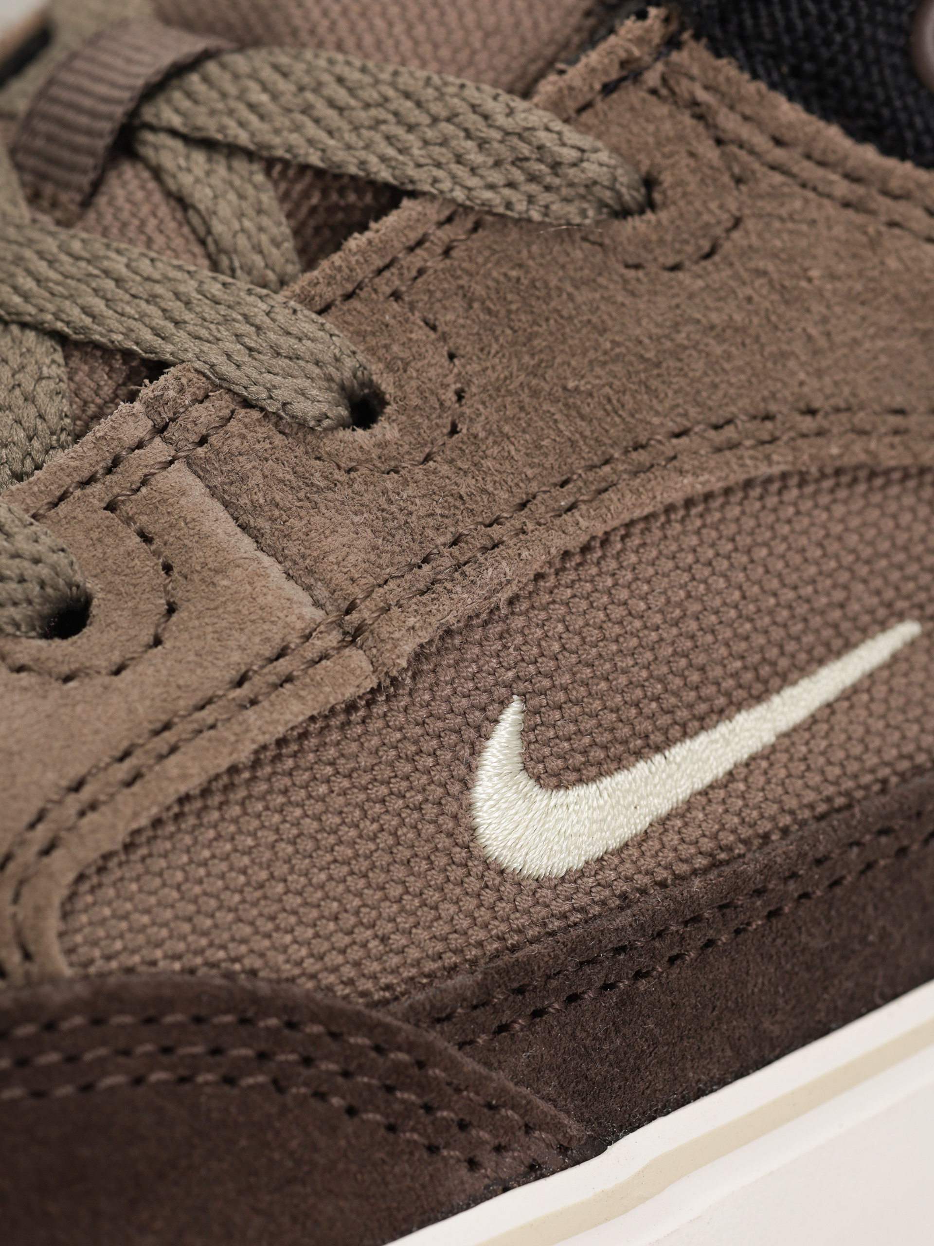 Nike SB Malor Cipők (ironstone/lt khaki baroque brown black)