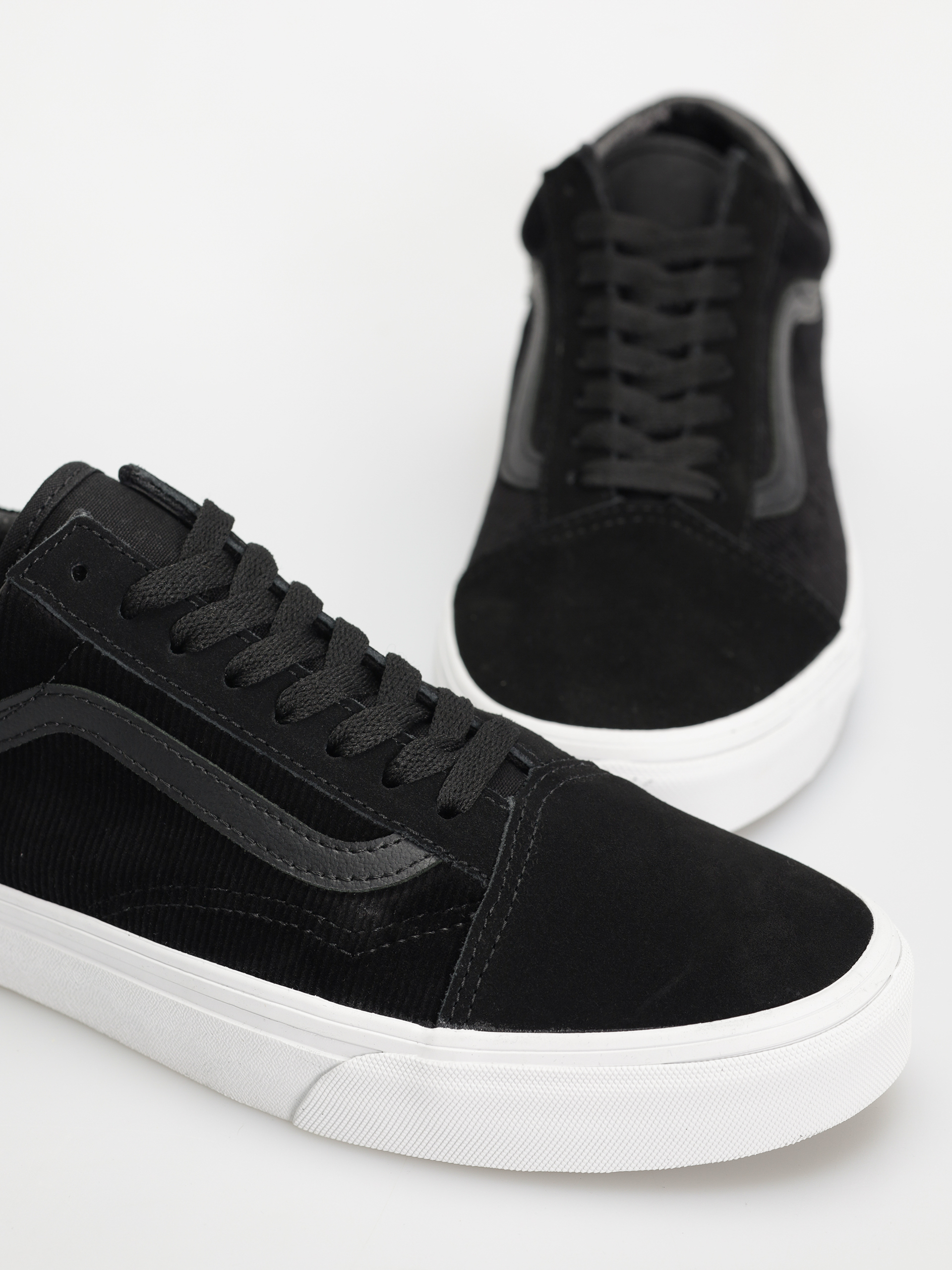 Vans Old Skool Cipők (corduroy black)