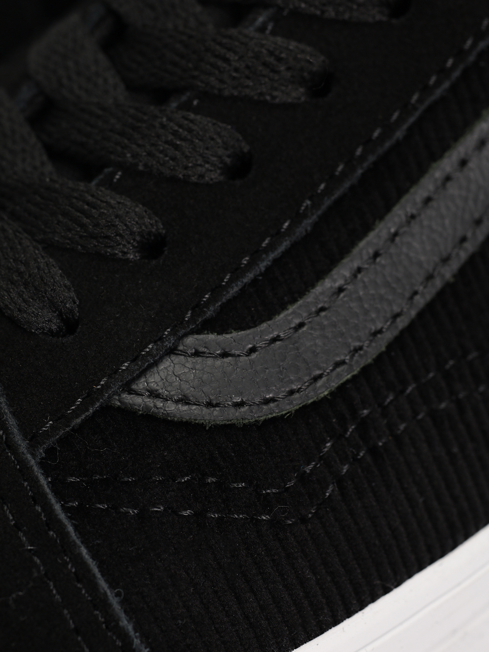 Vans Old Skool Cipők (corduroy black)