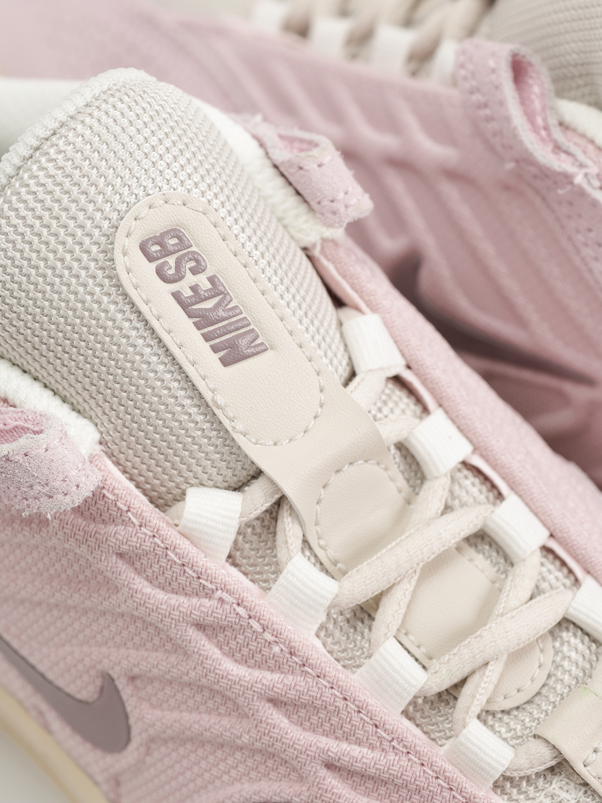 Nike SB Vertebrae Cipők (pink foam /taupe grey lt orewood brn)